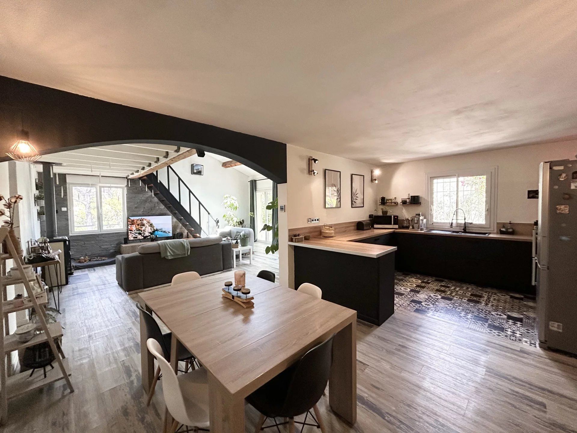 Location Meublée  Maison 5 pièces – 106.20 m² – ROCBARON