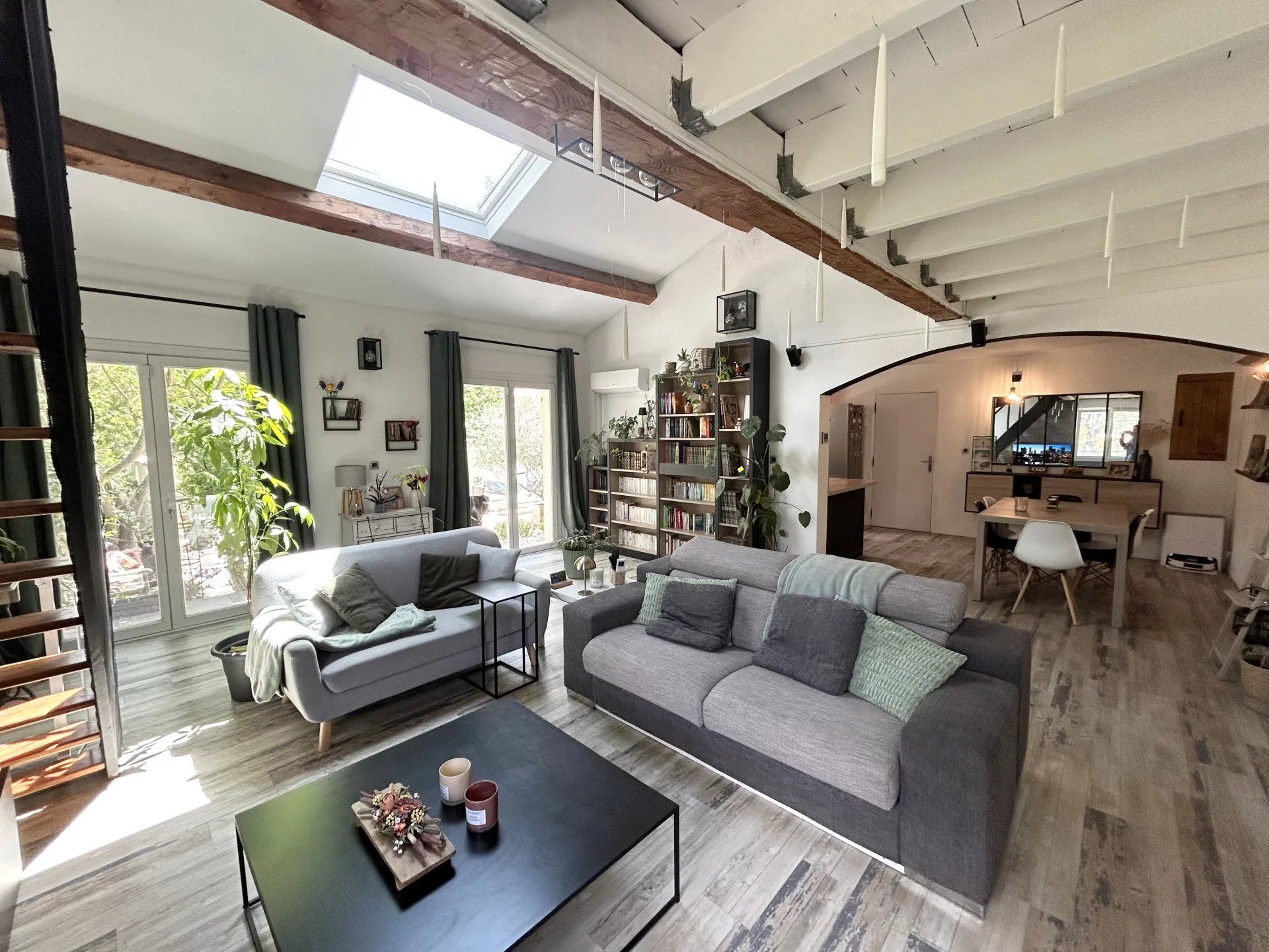 Location Meublée  Maison 5 pièces – 106.20 m² – ROCBARON