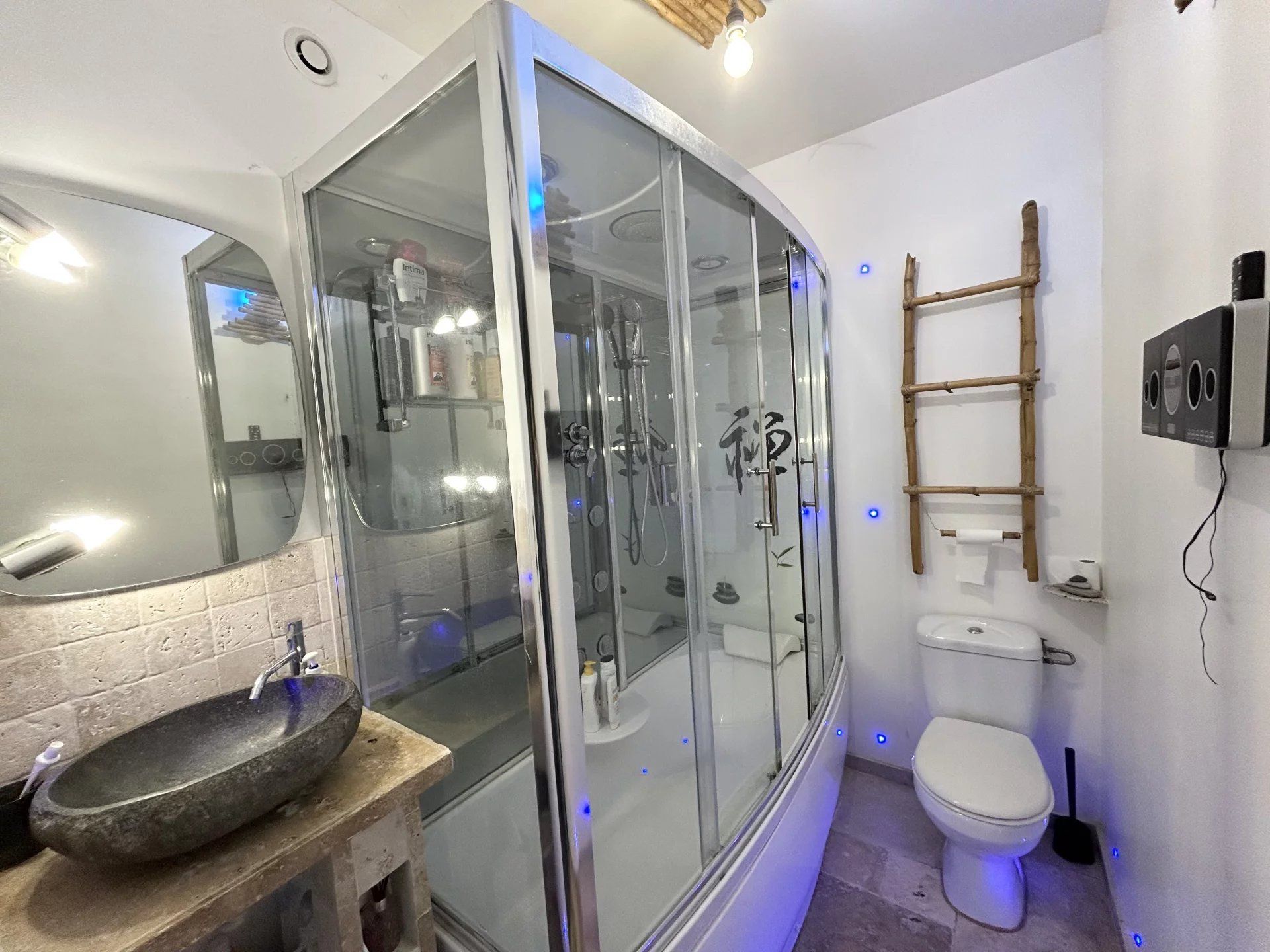 Location Meublée  Maison 5 pièces – 106.20 m² – ROCBARON