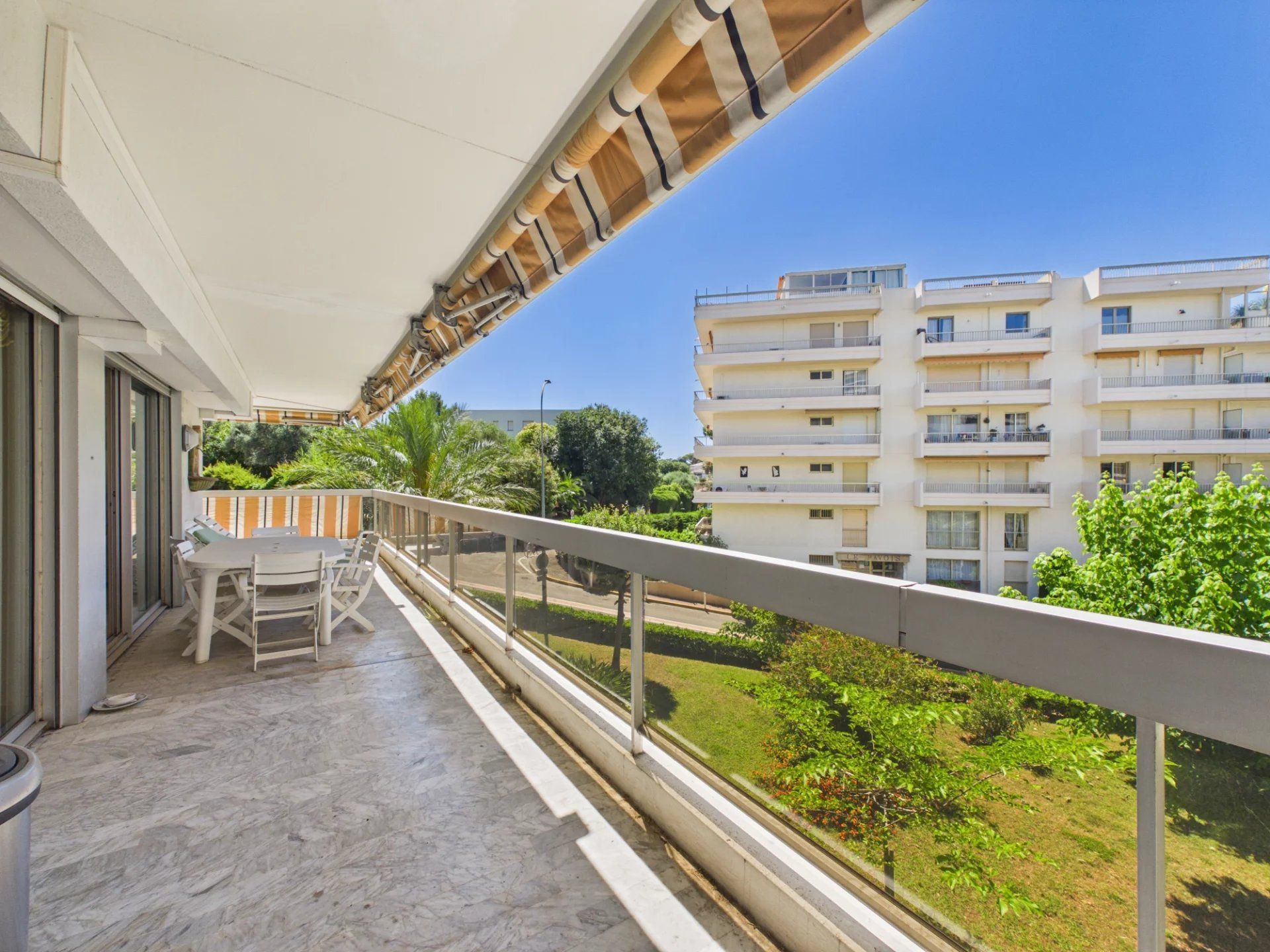 MAS DE TANIT – SUPERBE 4 PIÈCES AVEC VUE MER ET TERRASSE D'ANGLE DE 55 M²