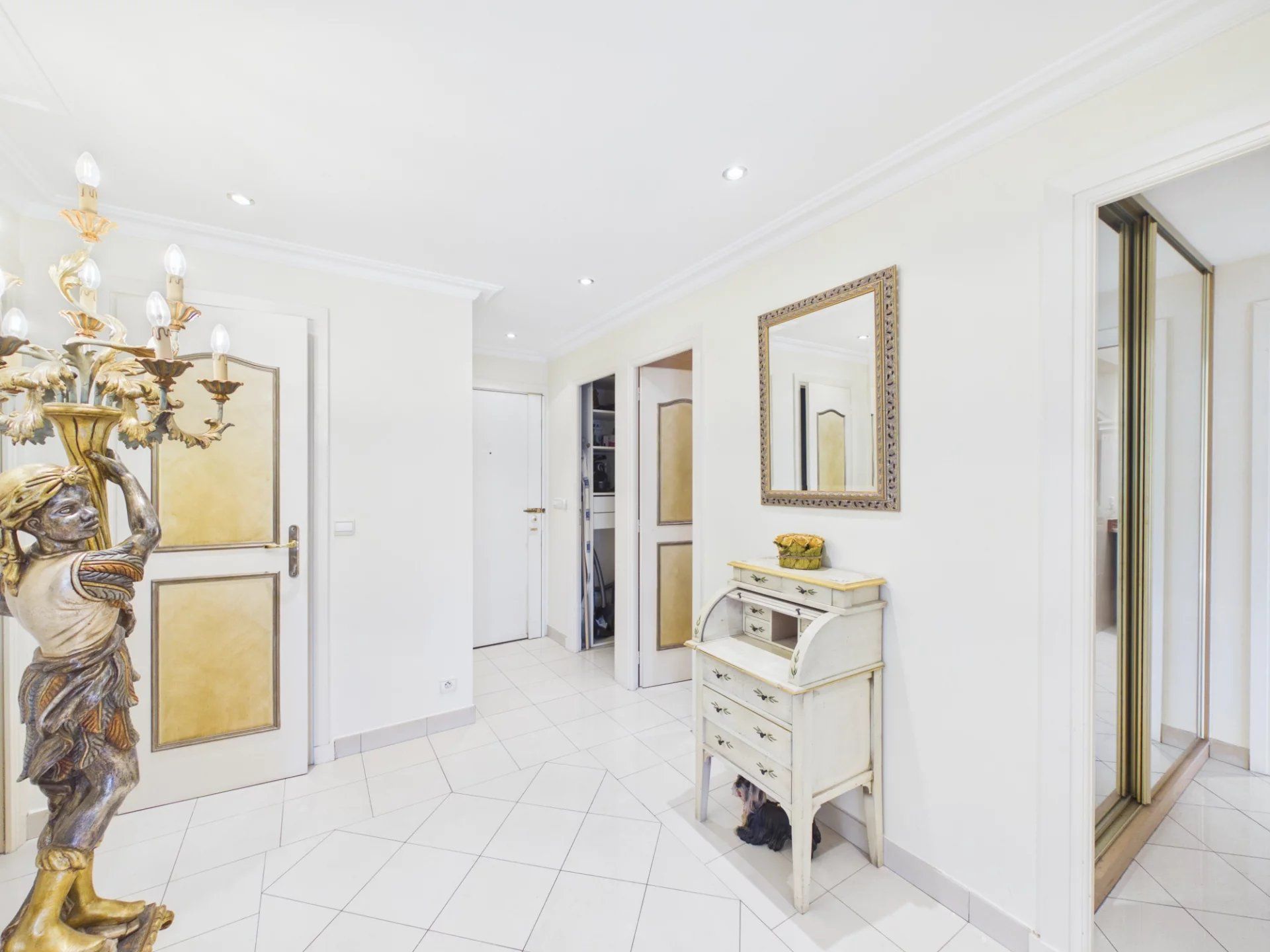 MAS DE TANIT – SUPERBE 4 PIÈCES AVEC VUE MER ET TERRASSE D'ANGLE DE 55 M²