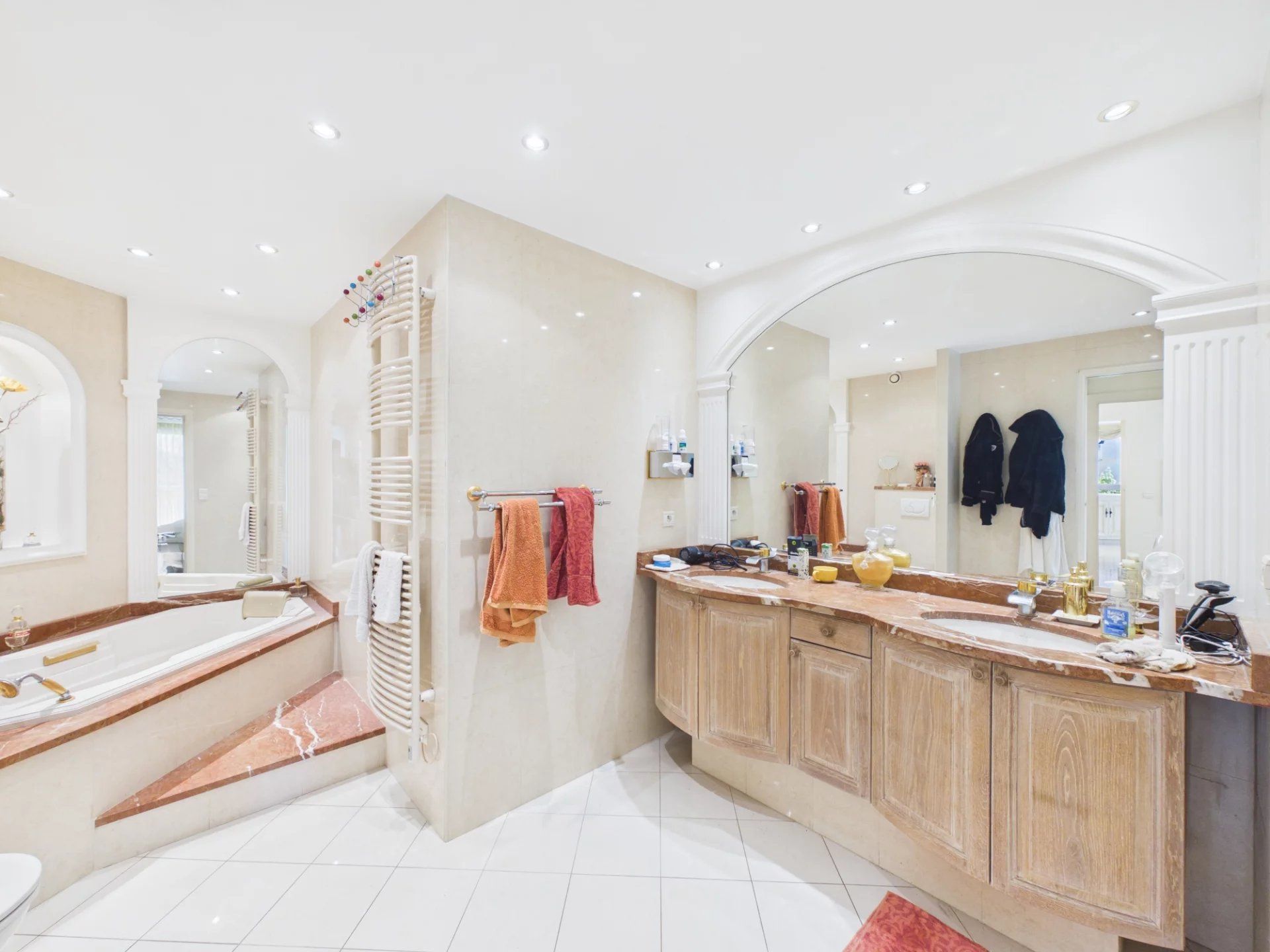 MAS DE TANIT – SUPERBE 4 PIÈCES AVEC VUE MER ET TERRASSE D'ANGLE DE 55 M²