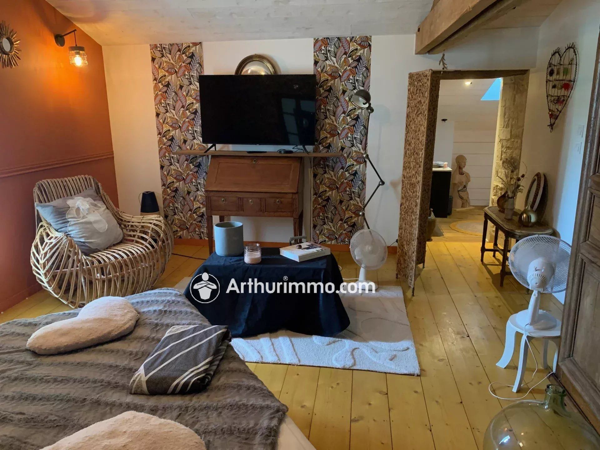 Belle maison de caractère de 225 m² avec grand terrain clos