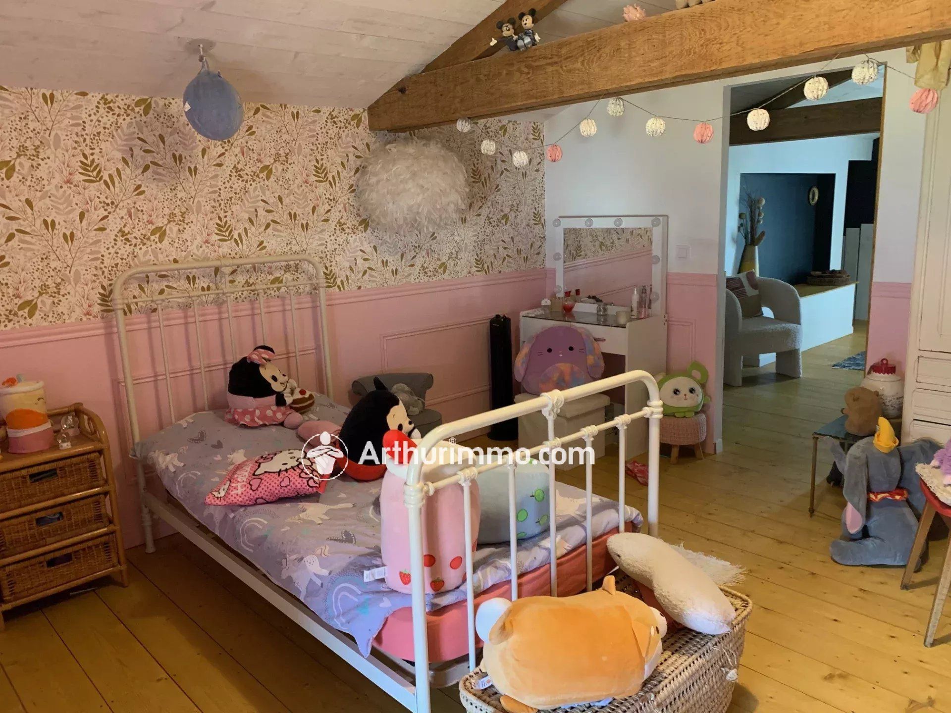 Belle maison de caractère de 225 m² avec grand terrain clos