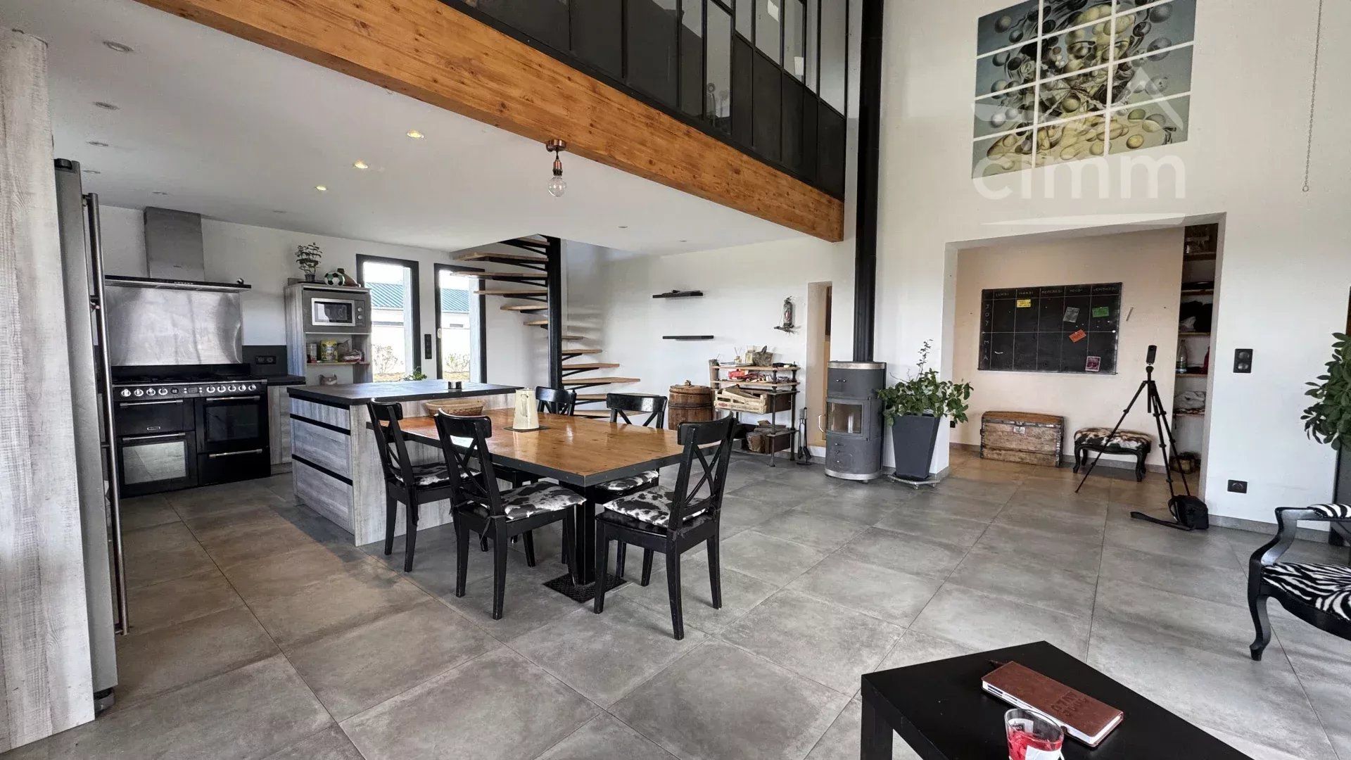 Villa contemporaine 2017 de 161 m² avec vue sur le Pilat à Thorrenc