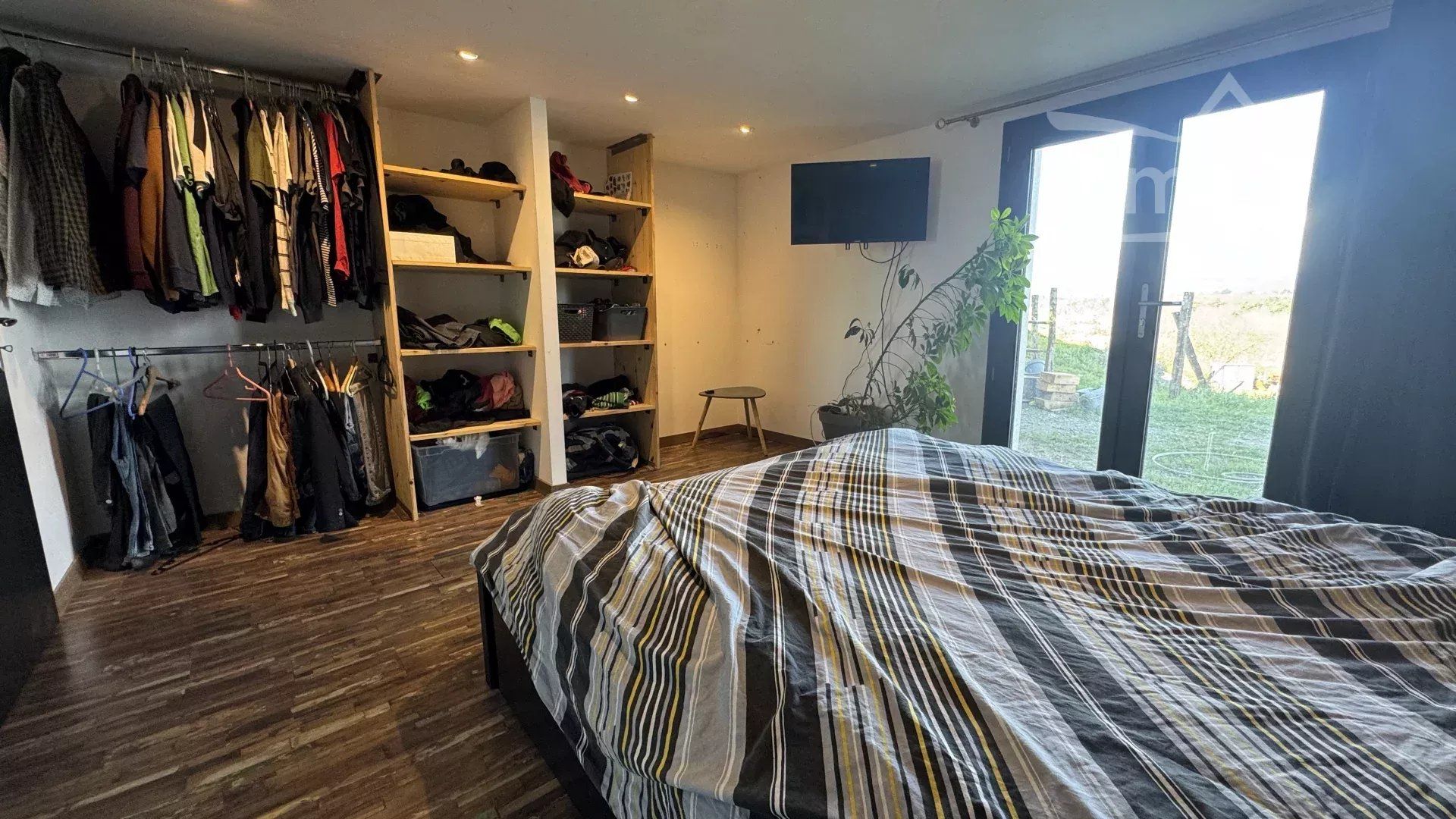 Villa contemporaine 2017 de 161 m² avec vue sur le Pilat à Thorrenc