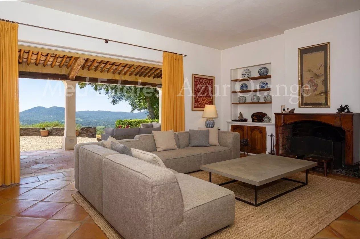 Superbe villa provençale avec piscine à Le Plan-de-la-Tour