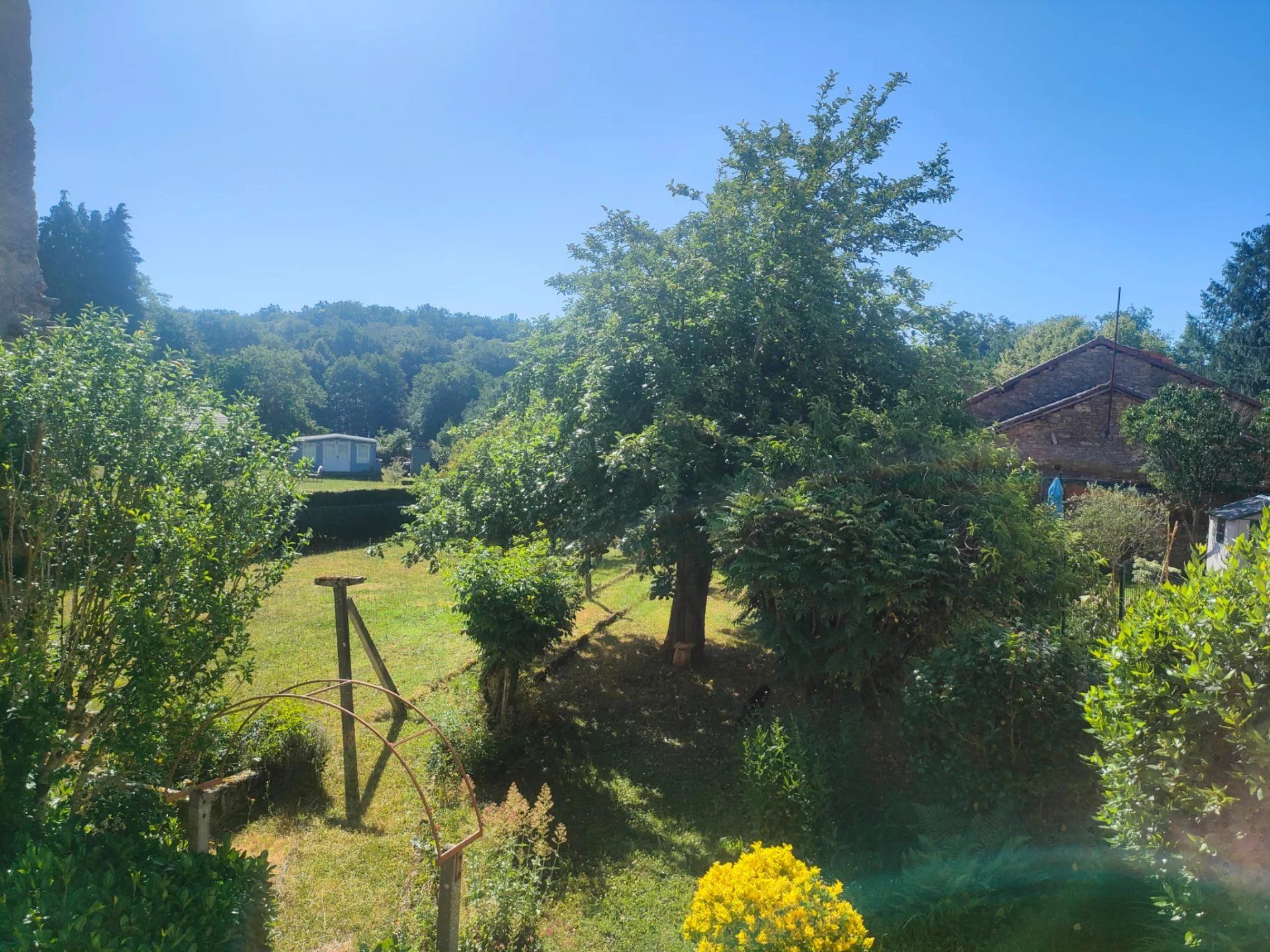 Charmante maison de village à Champagnac-la-Rivière