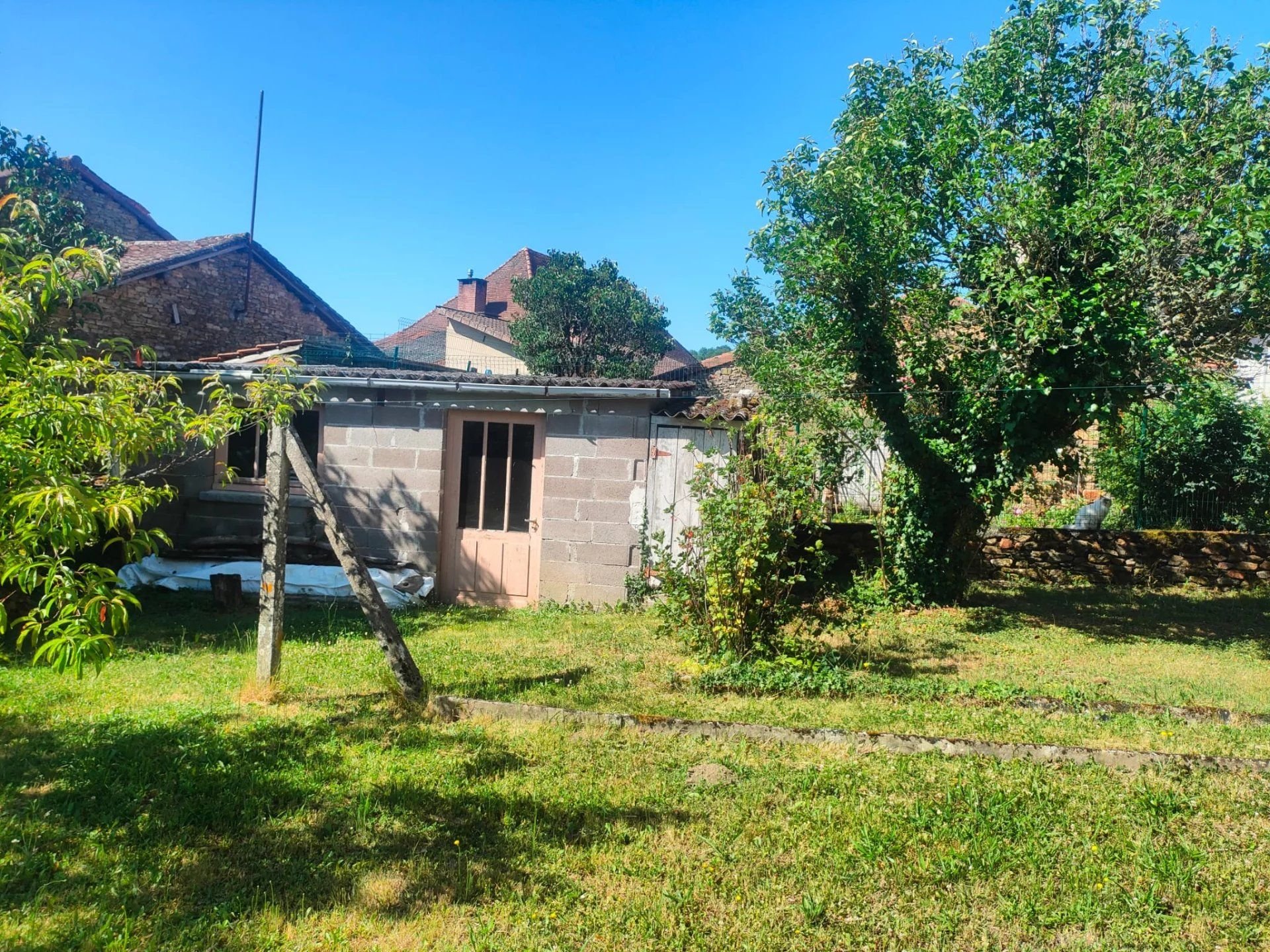 Charmante maison de village à Champagnac-la-Rivière