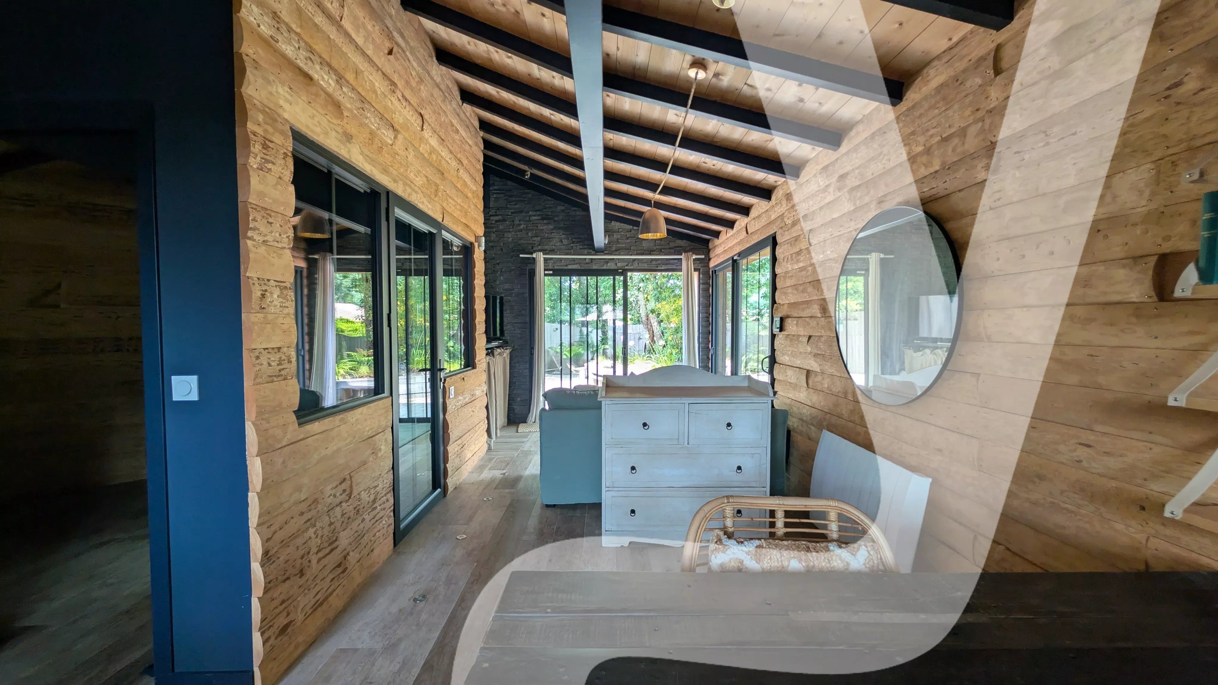 Propriété d'exception avec lodge indépendant et piscine chauffée