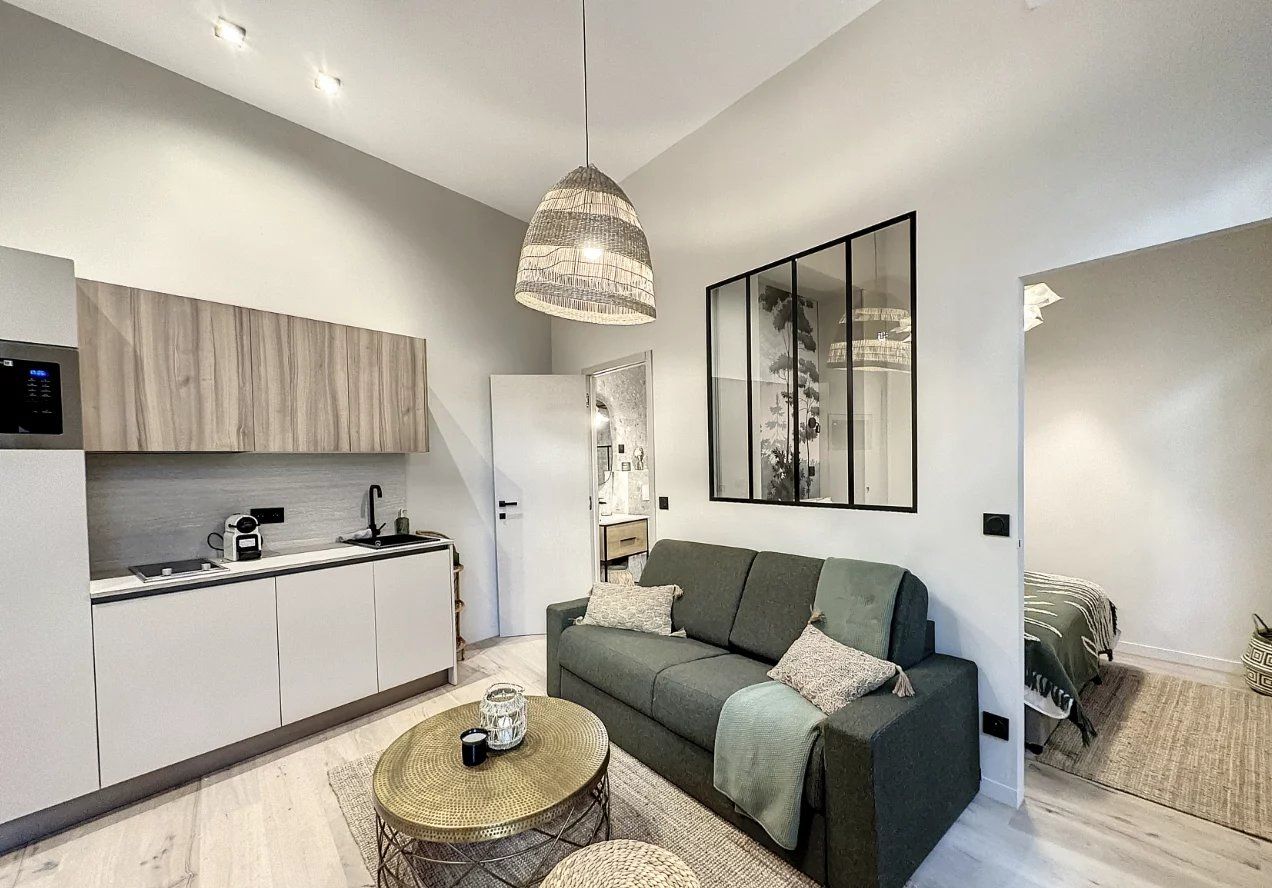 MOUANS-SARTOUX | 3 Pièces Entièrement Rénové 65 m² – Résidence Provençale, Terrasse & Finitions Haut de Gamme