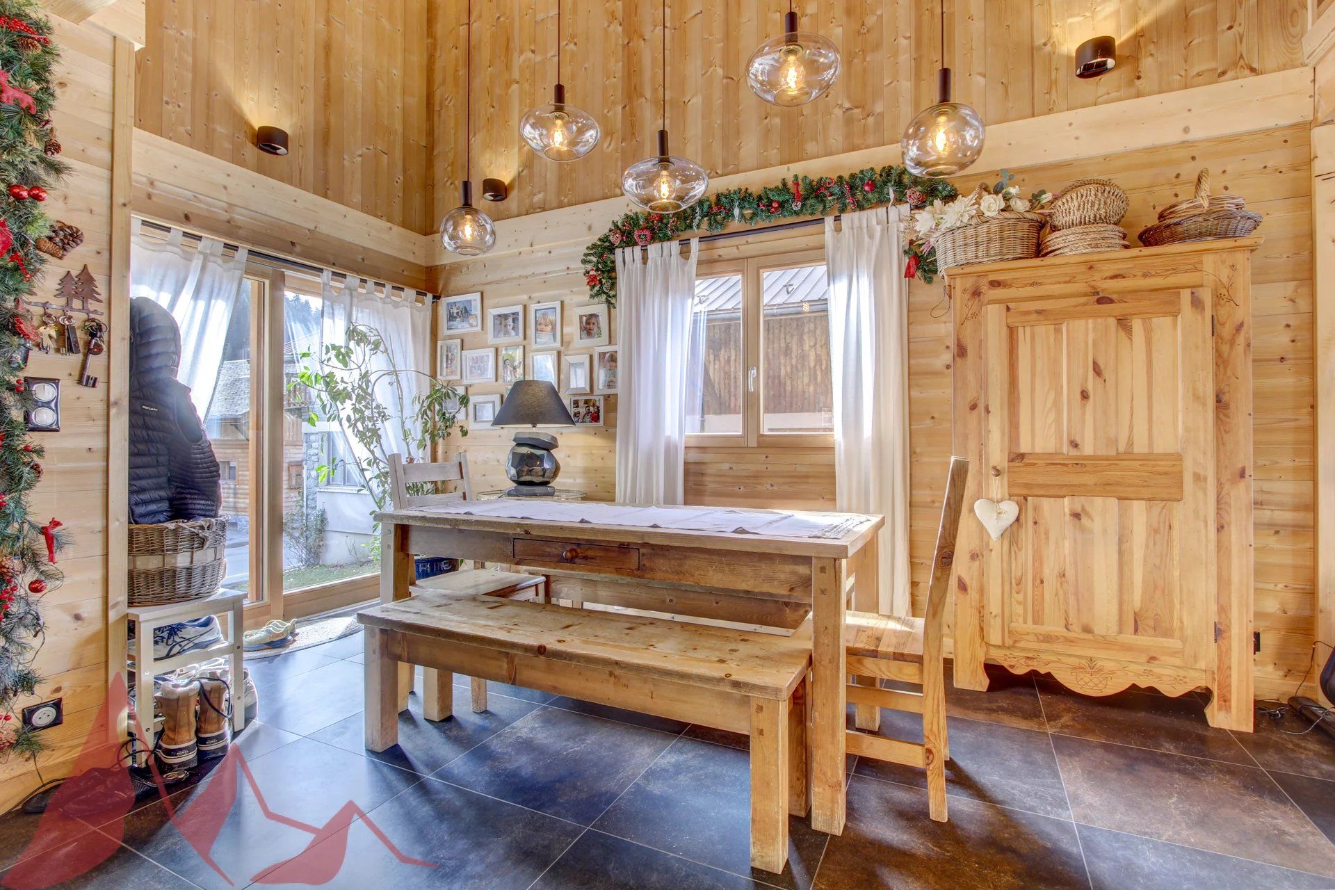 Magnifique Chalet de 2021 comprenant 3 chambres aux Udrezants - MORZINE
