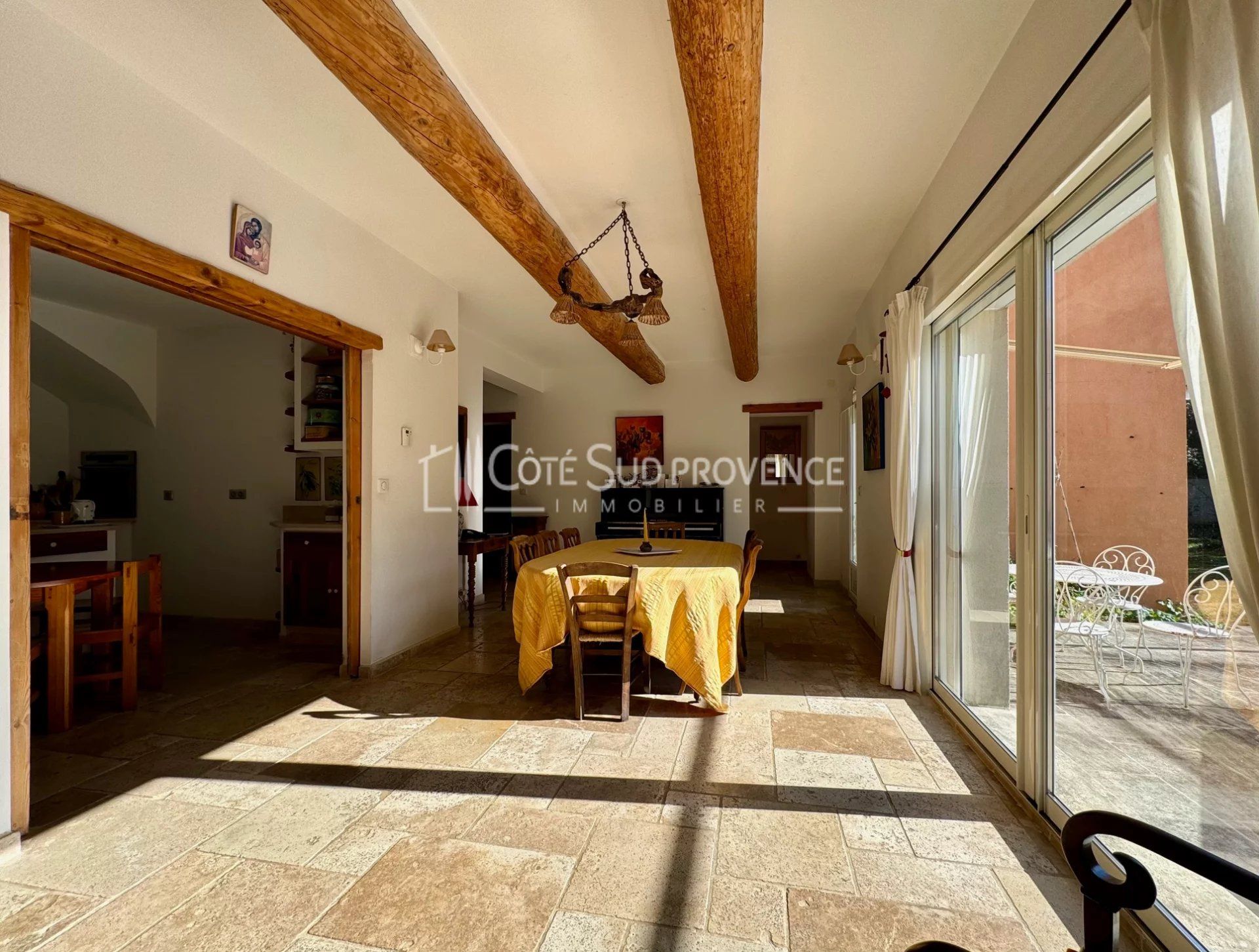 PROPRIETE VENASQUE SECTEUR RESIDENTIEL