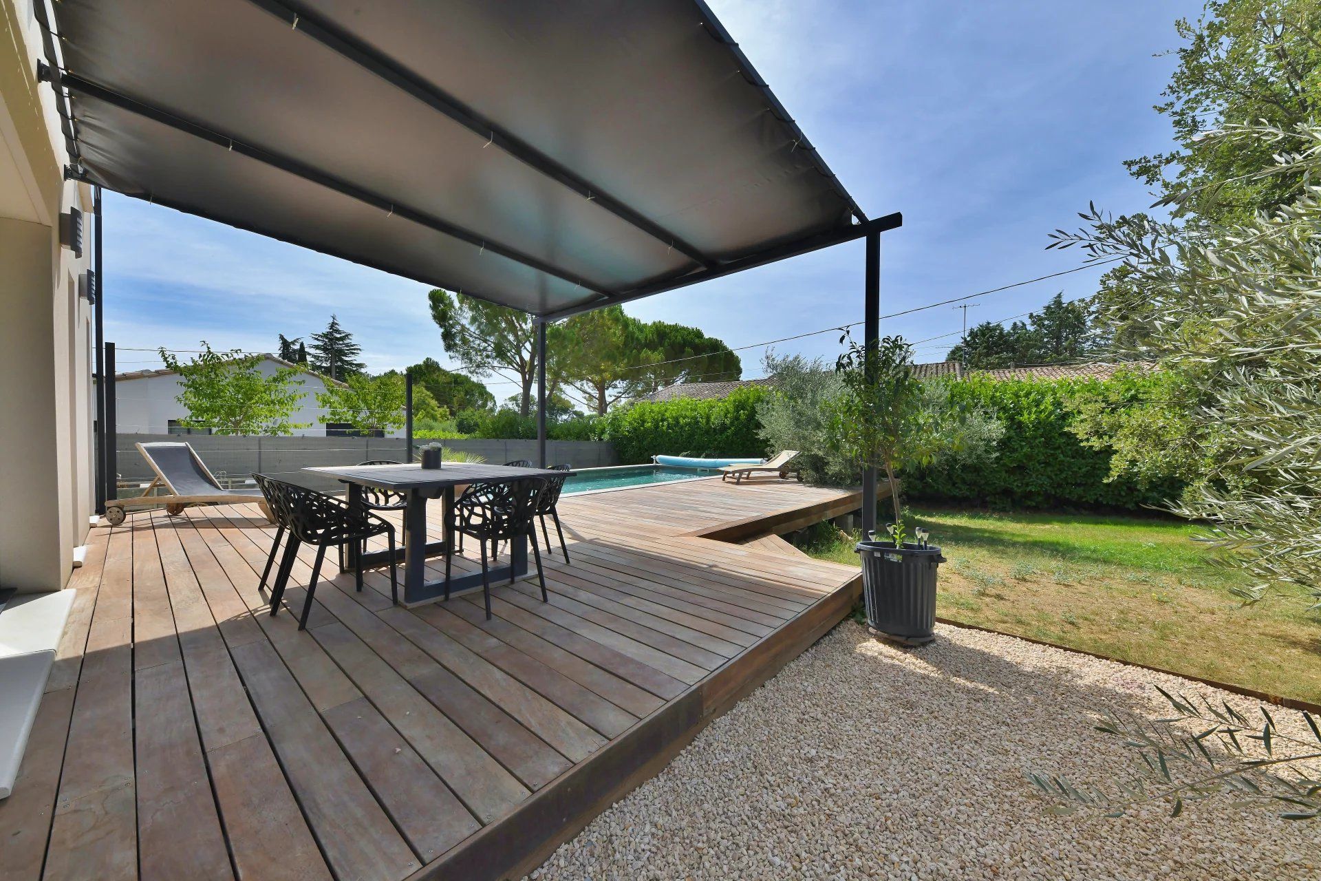 Aux portes d'Uzès : charmante villa