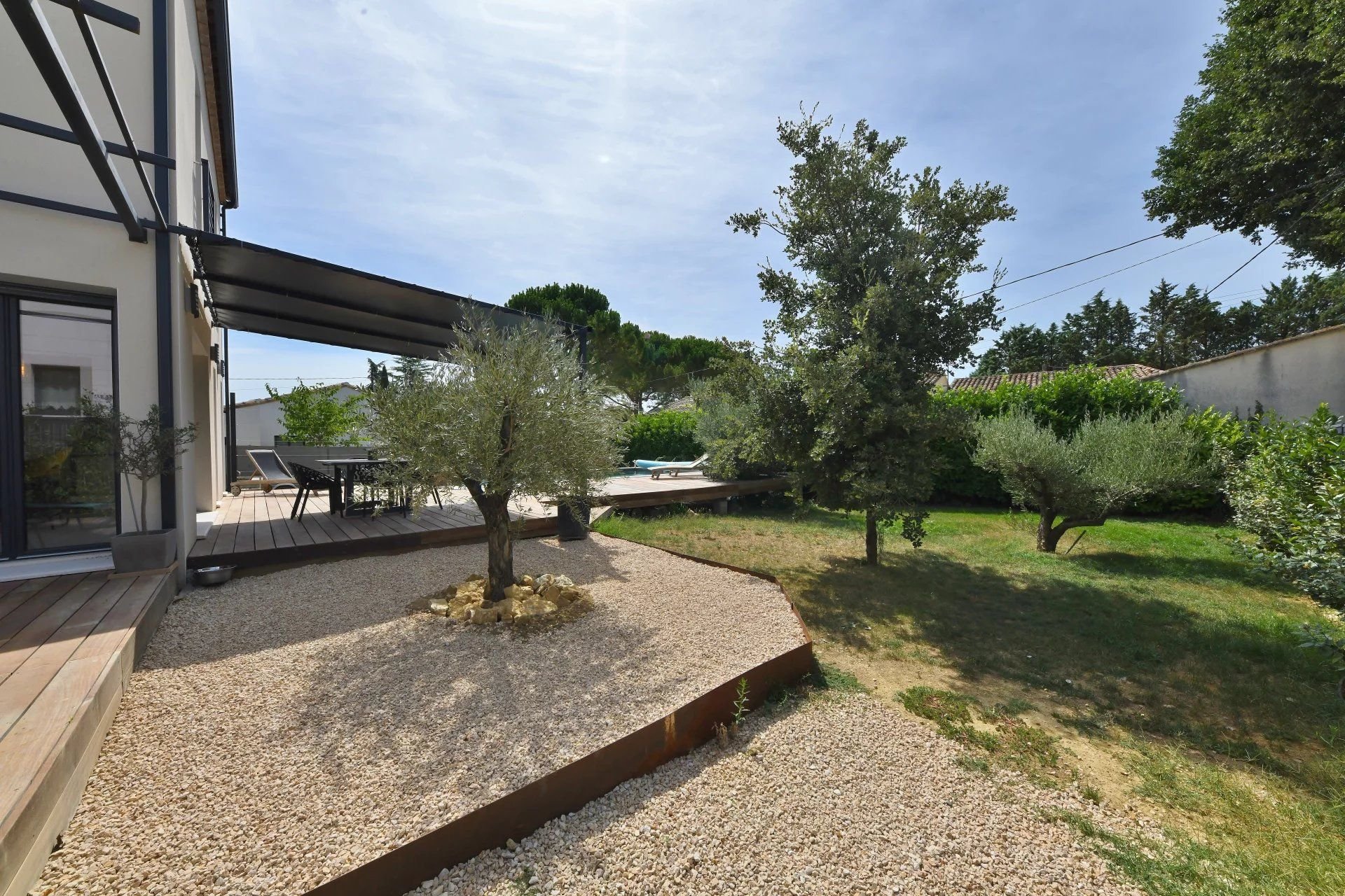 Aux portes d'Uzès : charmante villa
