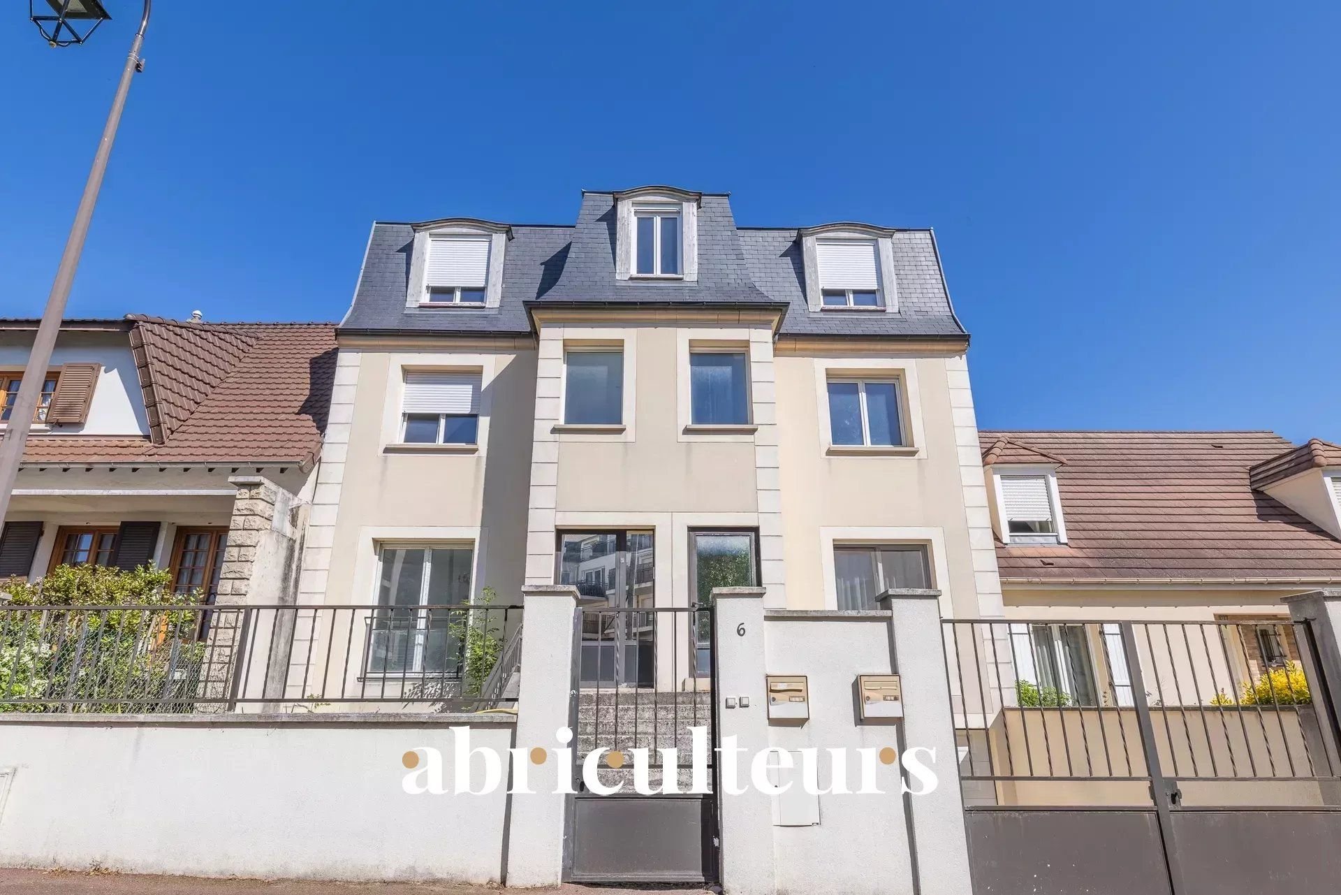 Duplex familial de 167 m² avec jardin – Quartier calme et recherché - Antony