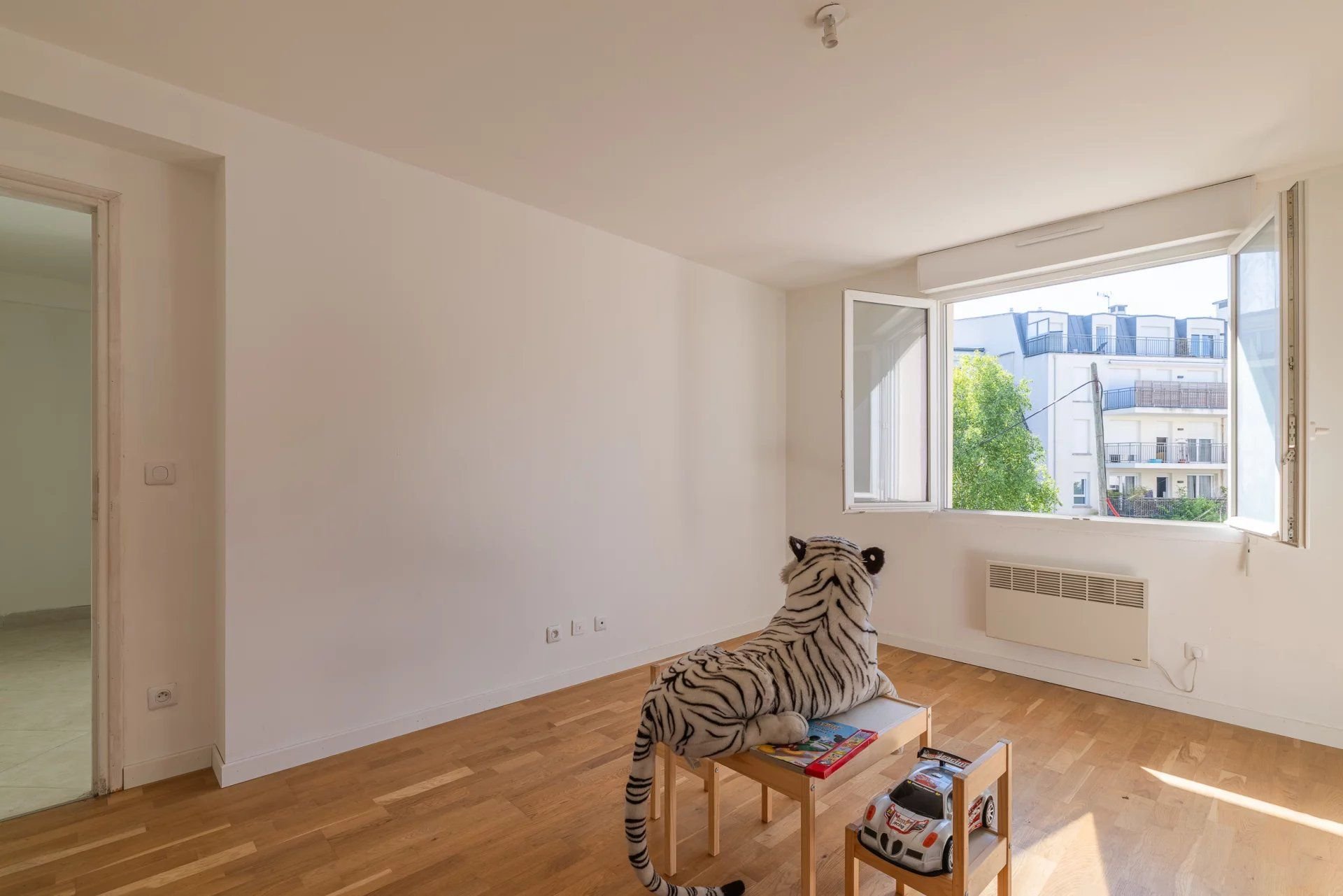 Duplex lumineux de 127 m² dans une copropriété intimiste – Quartier recherché - Antony