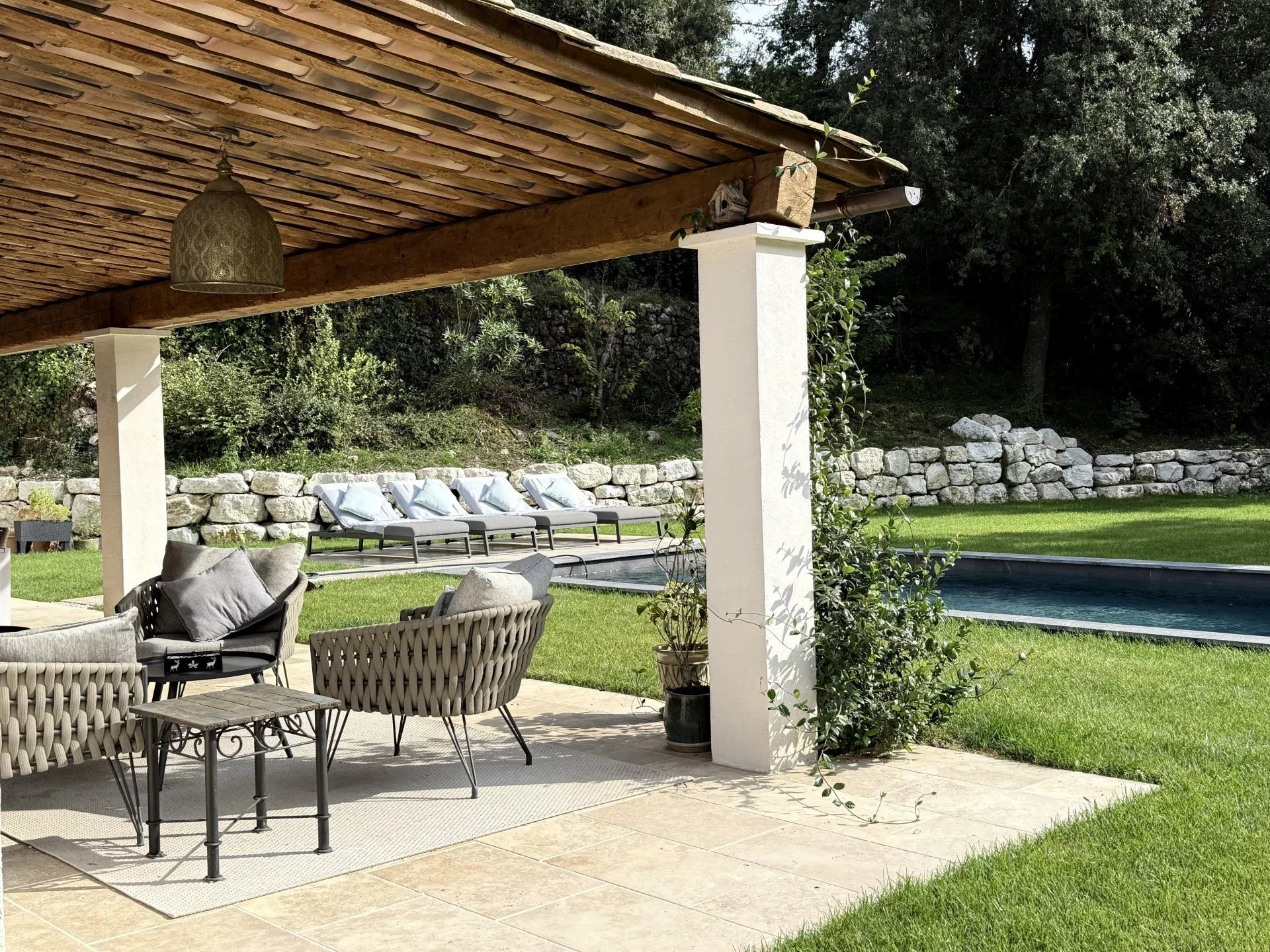 OFFRE ACCEPTEE Domaine Les Hauts de Saint Paul - Villa provençale, 5 chambres, piscine.