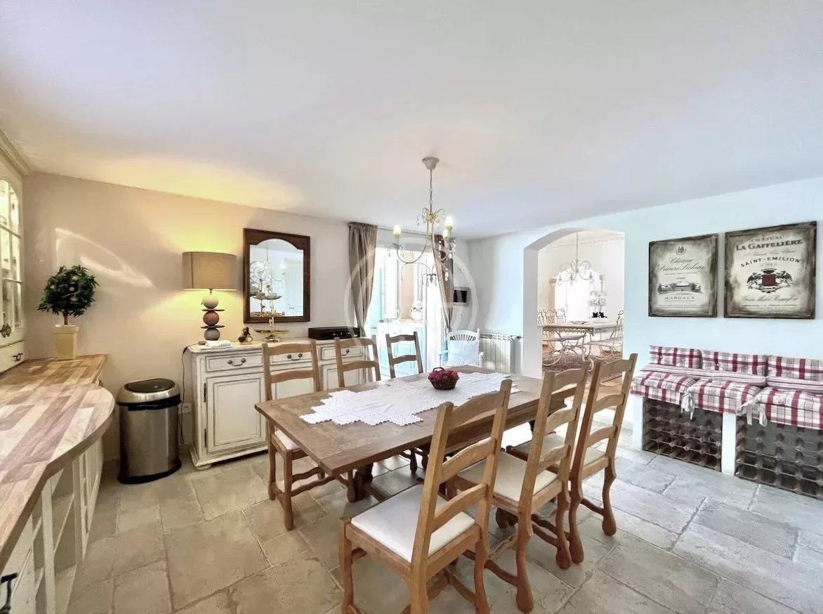 VILLA - 7 chambres - calme absolu