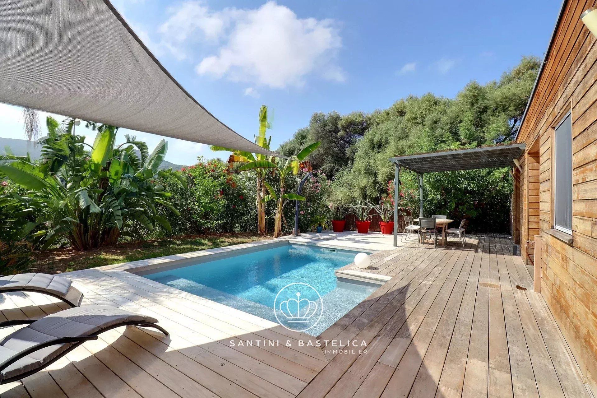 Maison 4 pièces avec piscine - Agosta
