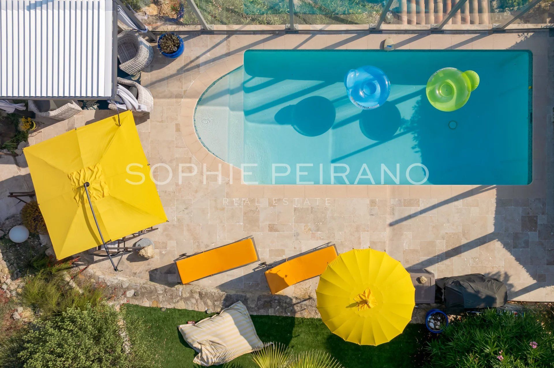 MOUGINS - VILLA AVEC VUE PANORAMIQUE