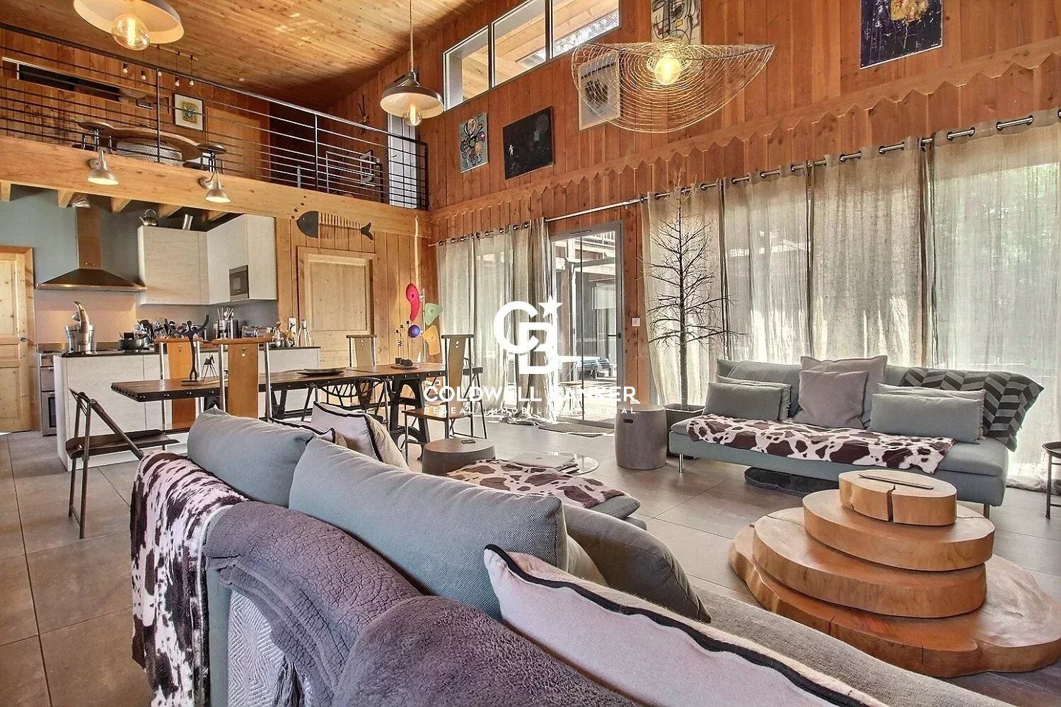 Maison de Luxe en Bois à Lège-Cap-Ferret : Charme, Confort et Proximité de l'Océan