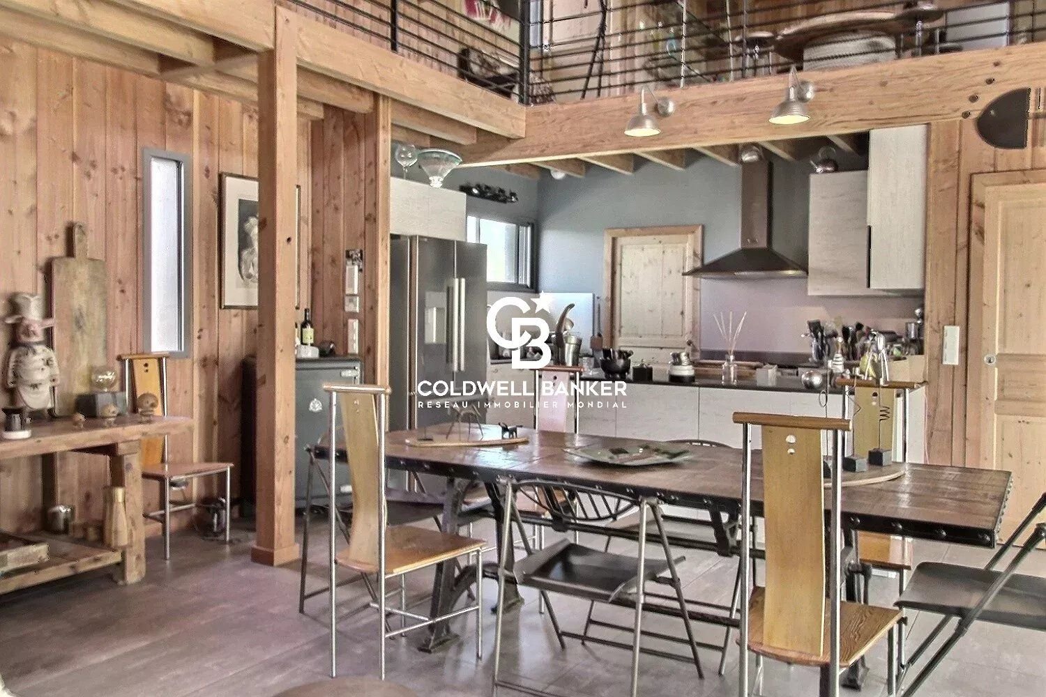 Maison de Luxe en Bois à Lège-Cap-Ferret : Charme, Confort et Proximité de l'Océan