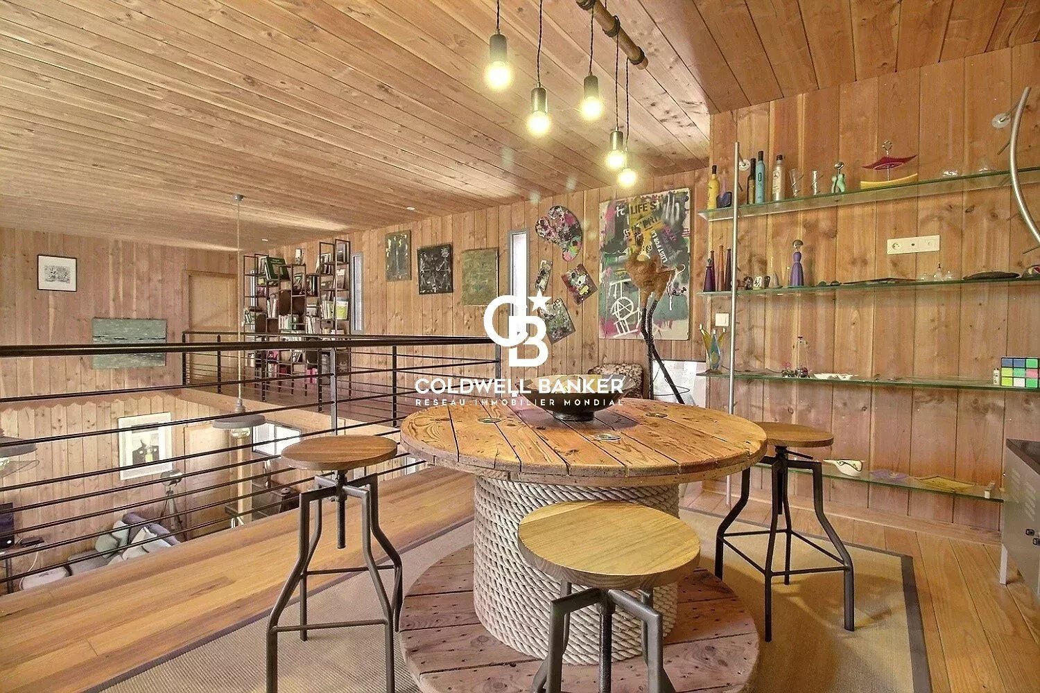 Maison de Luxe en Bois à Lège-Cap-Ferret : Charme, Confort et Proximité de l'Océan