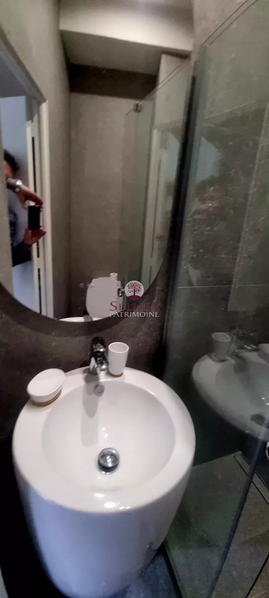 Paris 5e Port-Royal Val-de-Grâce 3 pièces – 41 m² – Rez-de-chaussée surélevé – – Rénové -Ensoleillé et au calme sur Cour arborée
