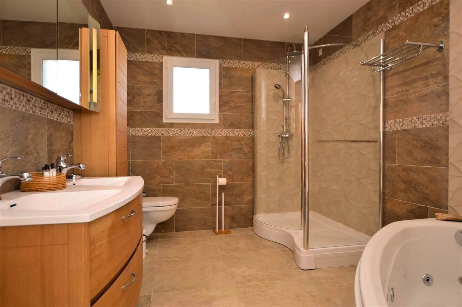 Villa 230 m² - piscine et vue mer – Sainte-Lucie de Porto-Vecchio