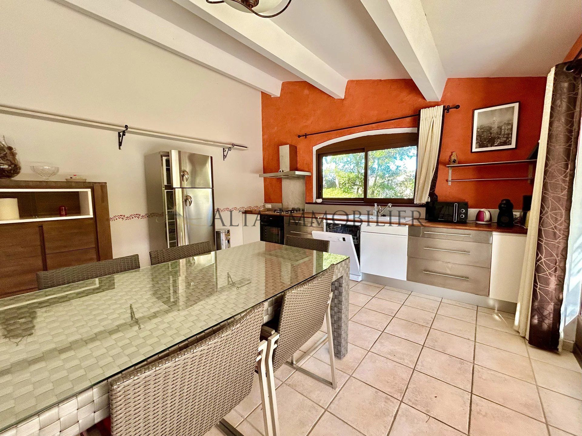 Villa de charme avec piscine et studio - Emplacement idéal à Bonifacio