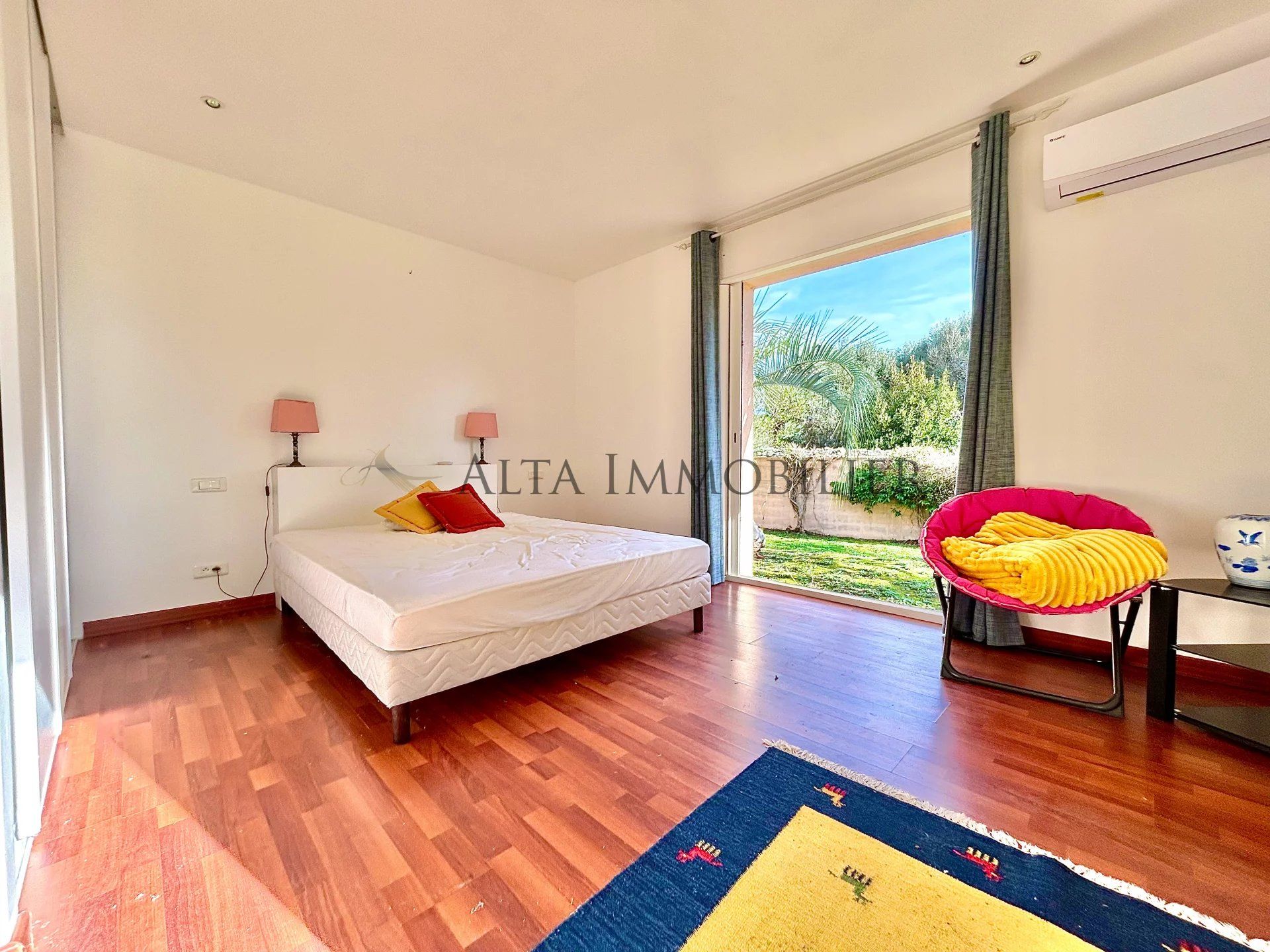 Villa de charme avec piscine et studio - Emplacement idéal à Bonifacio