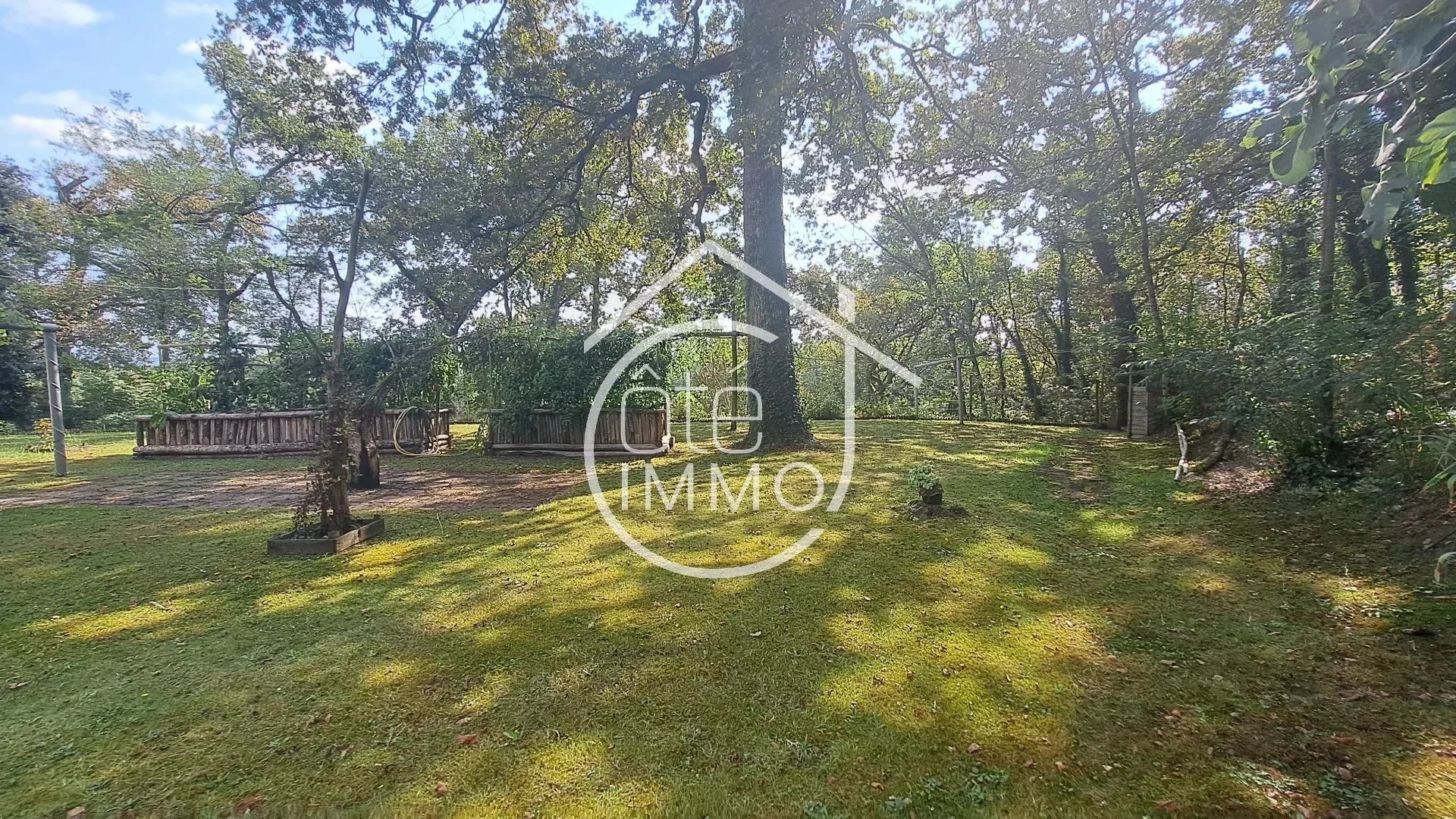 PRIGONRIEUX : Maison périgourdine 6 pièces de 141m²
