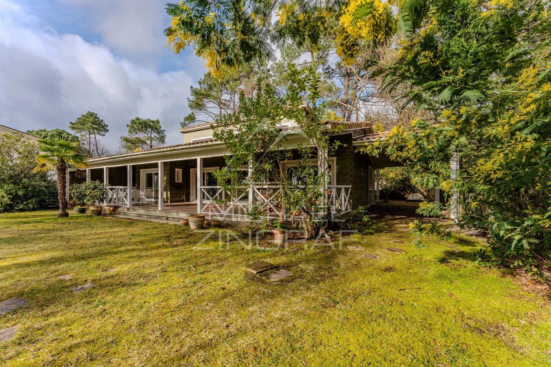 Maison d’Exception en Bois, Face à la plage