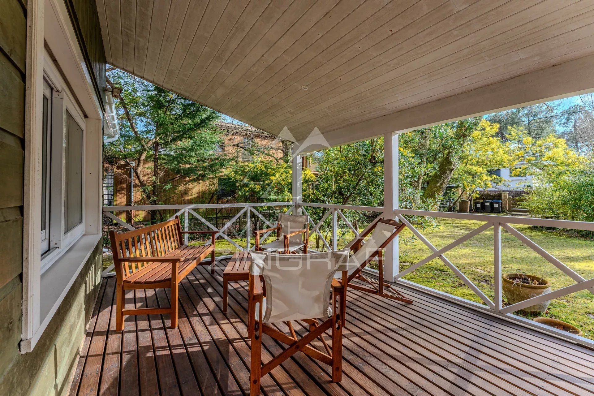 Maison d’Exception en Bois, Face à la plage