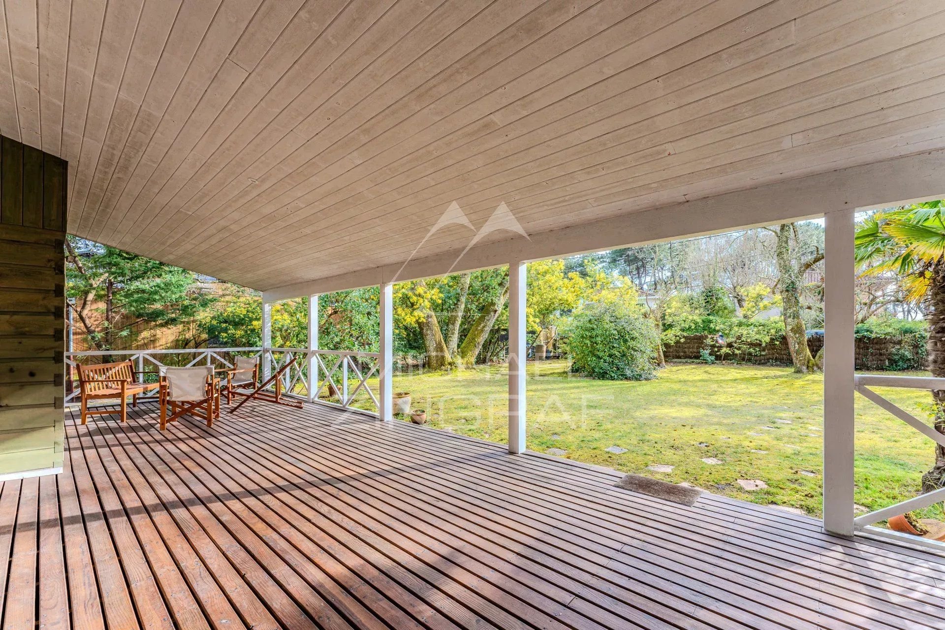 Maison d’Exception en Bois, Face à la plage