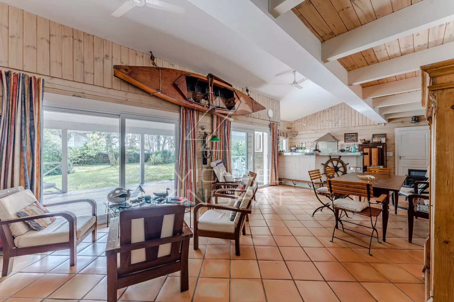 Maison d’Exception en Bois, Face à la plage