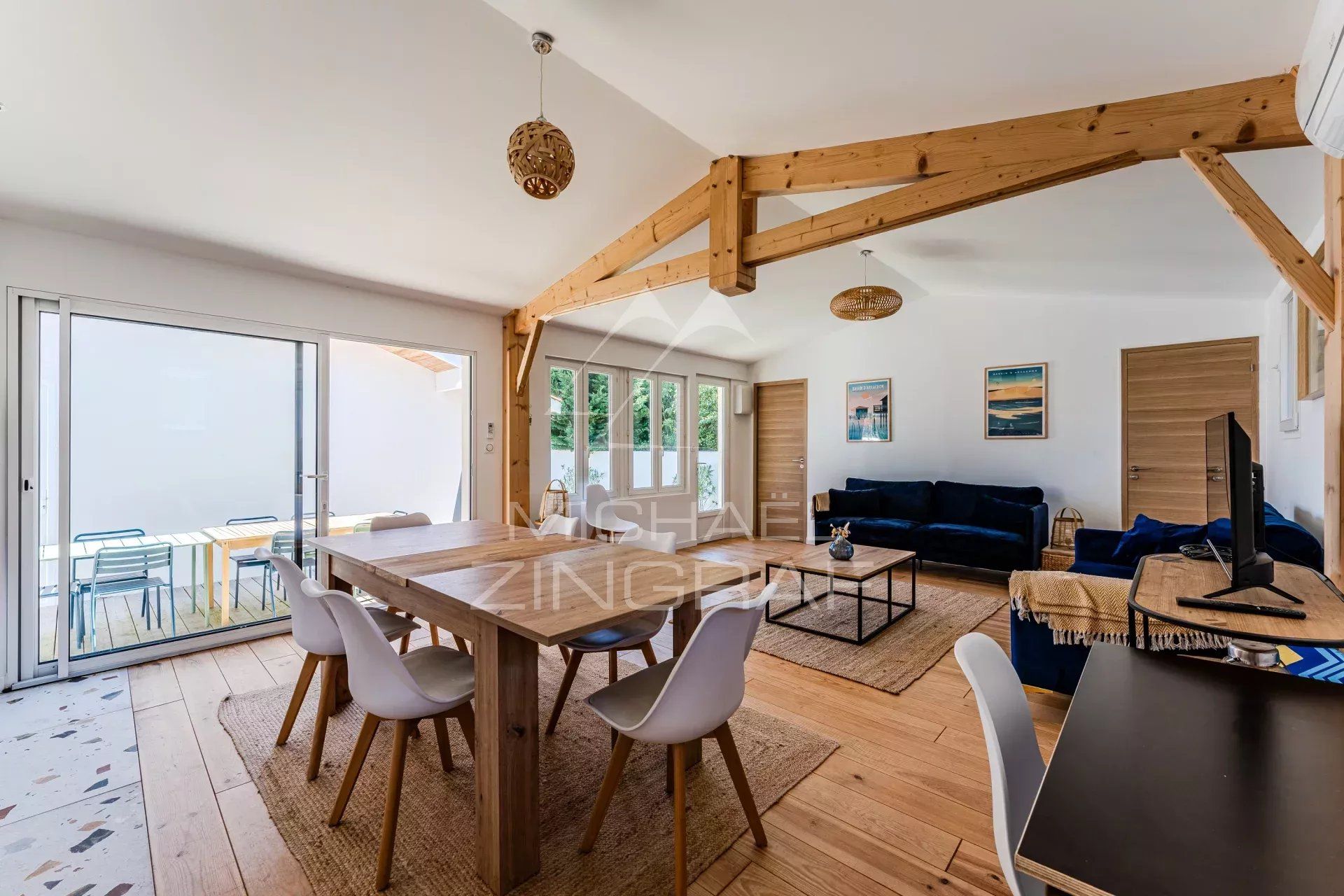 LES ABATILLES - ENSEMBLE IMMOBILIER PROCHE DE LA PLAGE