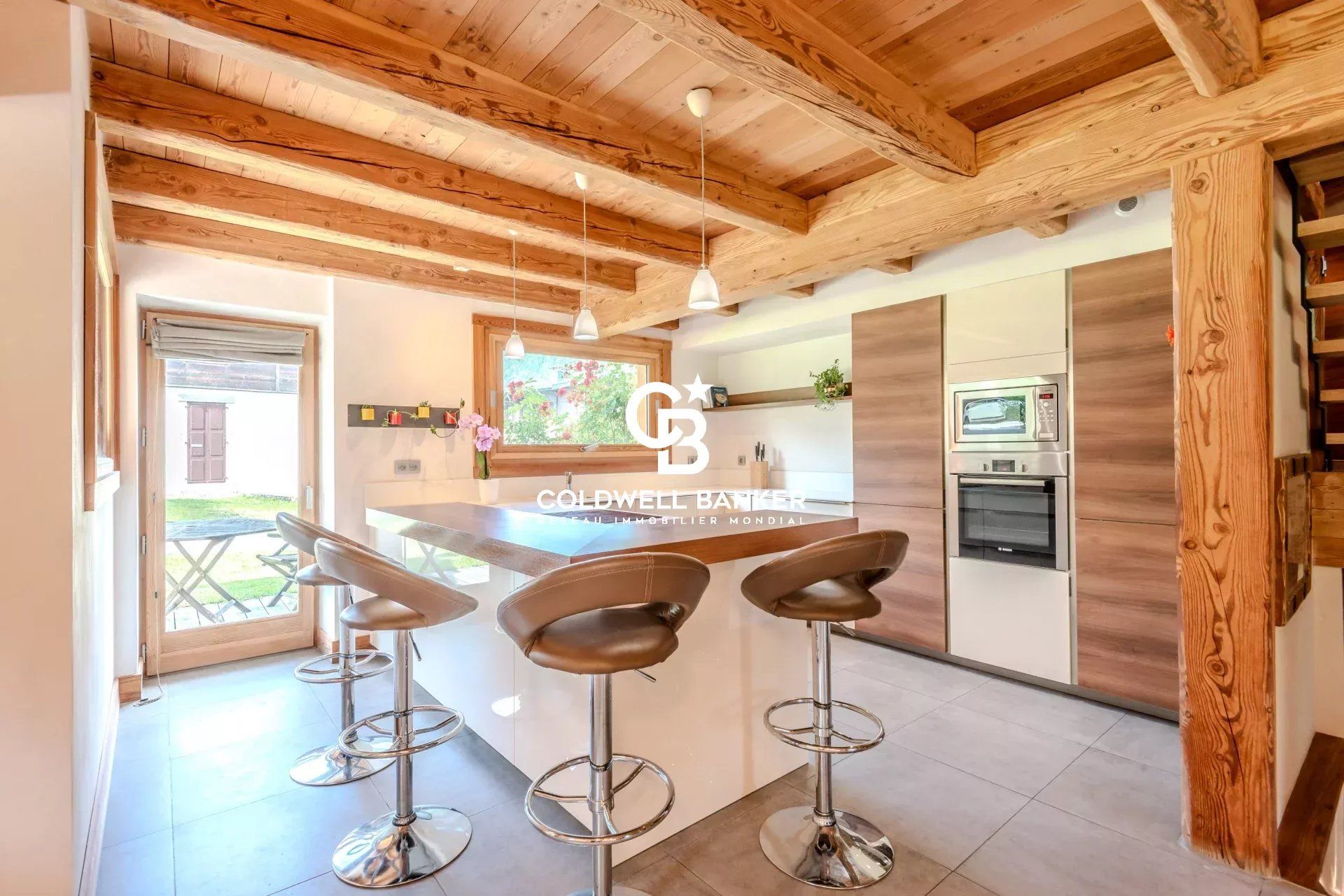 Chalet Mossaz de 180 m² (250 m2 au total), 4 chambres- Chamonix Mont Blanc -  Secteur Les Bossons