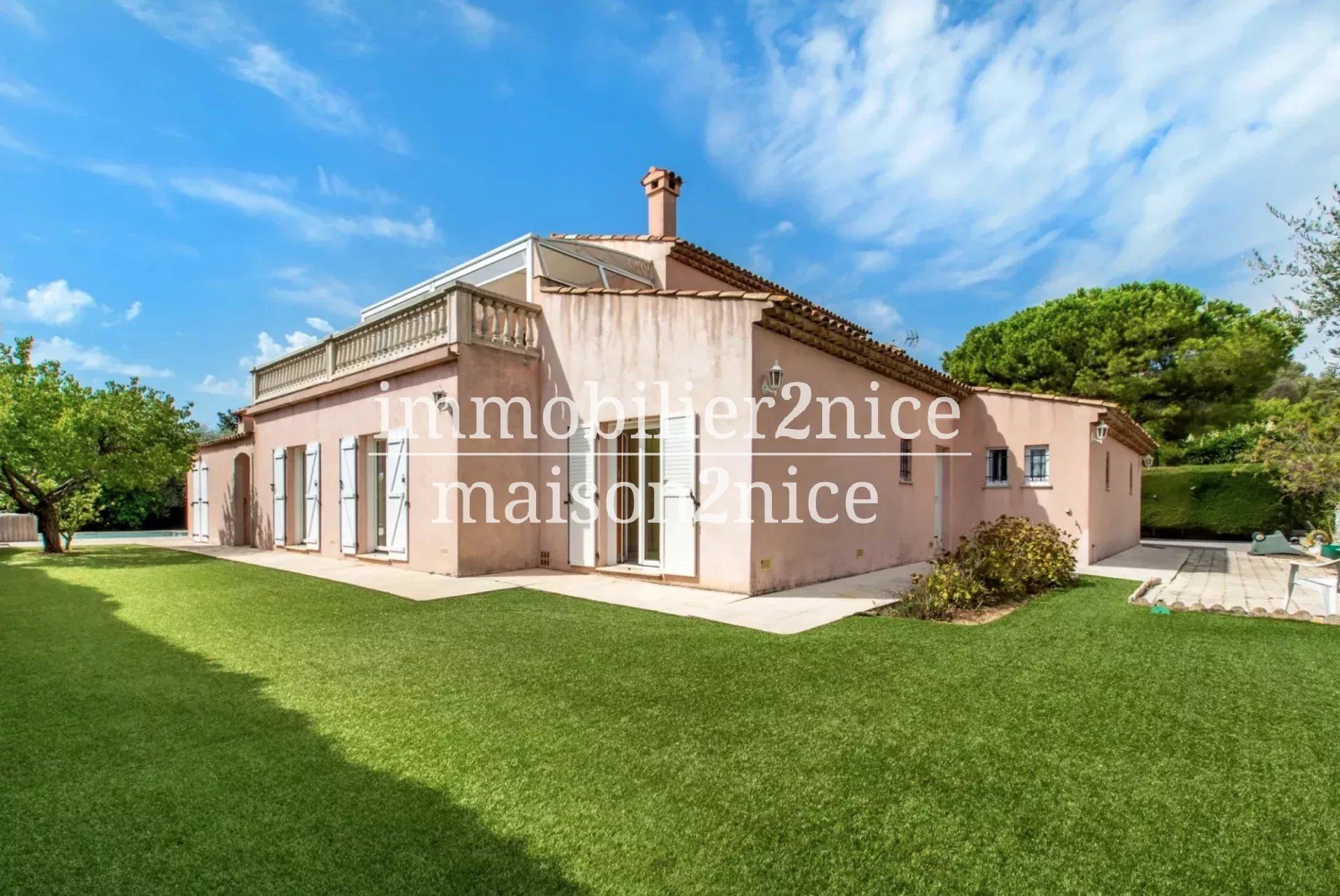Neo-Provencal Villa with Flat Land and Pool, Villefranche-sur-mer