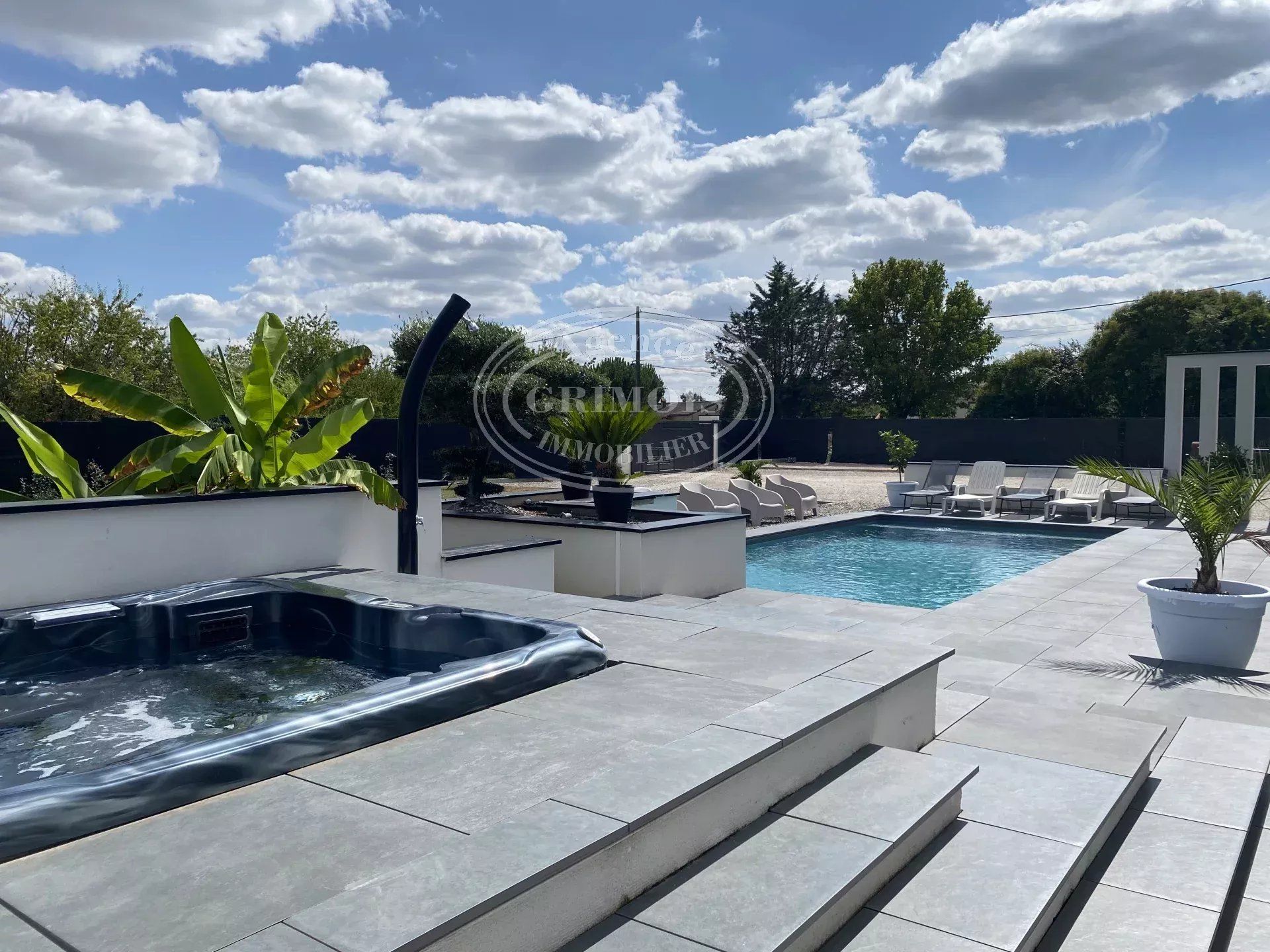 VILLA T5 PLAIN-PIED AVEC PISCINE - VILLEMATIER-31340