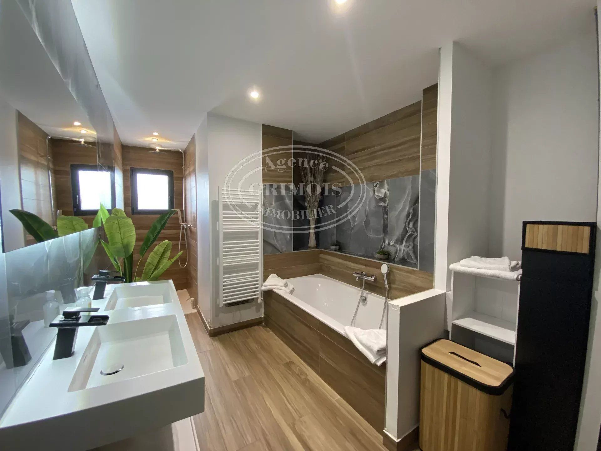 VILLA T5 PLAIN-PIED AVEC PISCINE - VILLEMATIER-31340