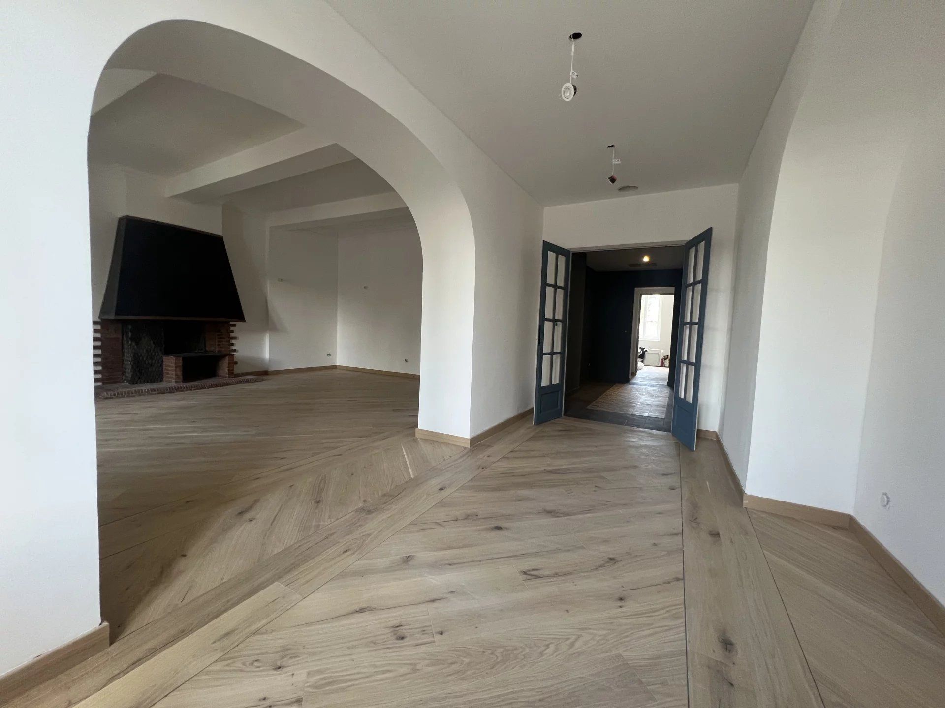 Nîmes, city center in Carnot district, 4 rooms, 168m², terrace 40m², 3 bedrooms + office