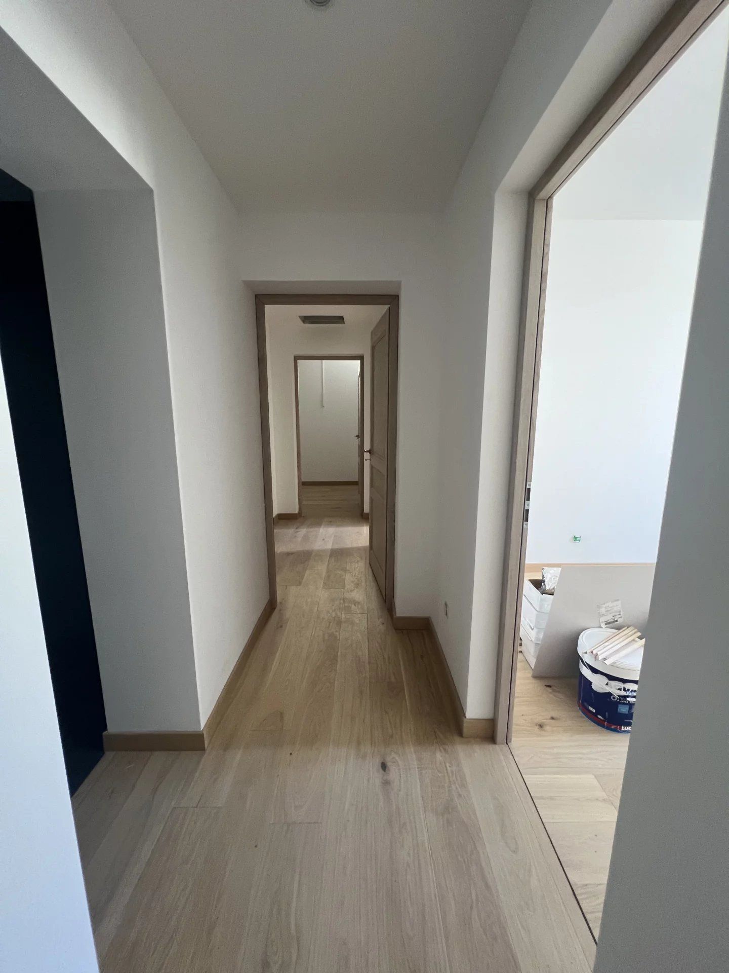Nîmes, city center in Carnot district, 4 rooms, 168m², terrace 40m², 3 bedrooms + office
