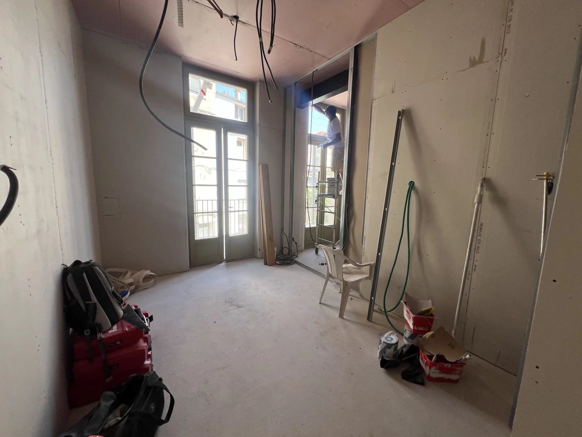 Nîmes city center, Carnot district, new 3-bedroom apartment with garden on ground floor, 93m², garden 80m²