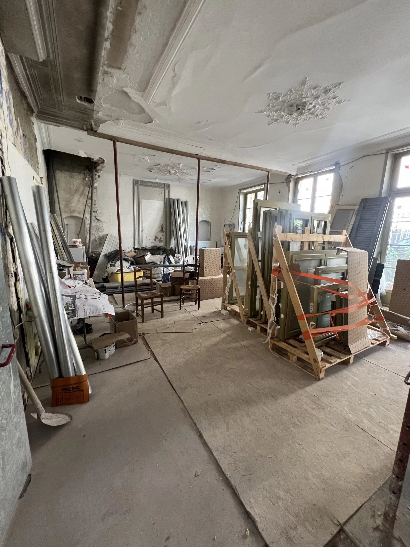 Nîmes city center, Carnot district, new 3-bedroom apartment with garden on ground floor, 93m², garden 80m²