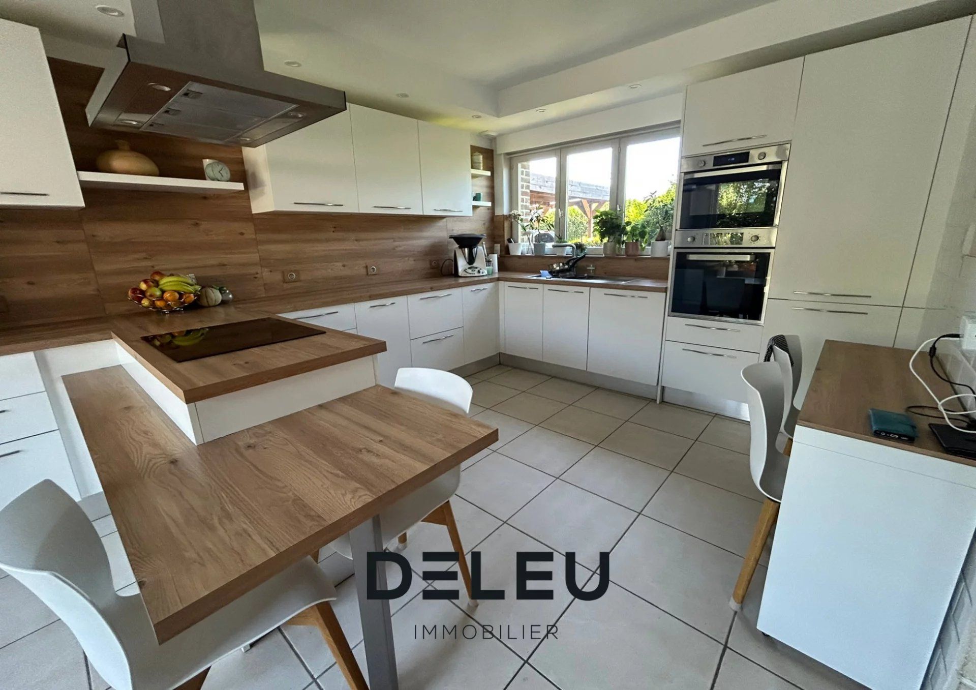 MAISON INDIVIDUELLE  210 M² EN CAMPAGNE