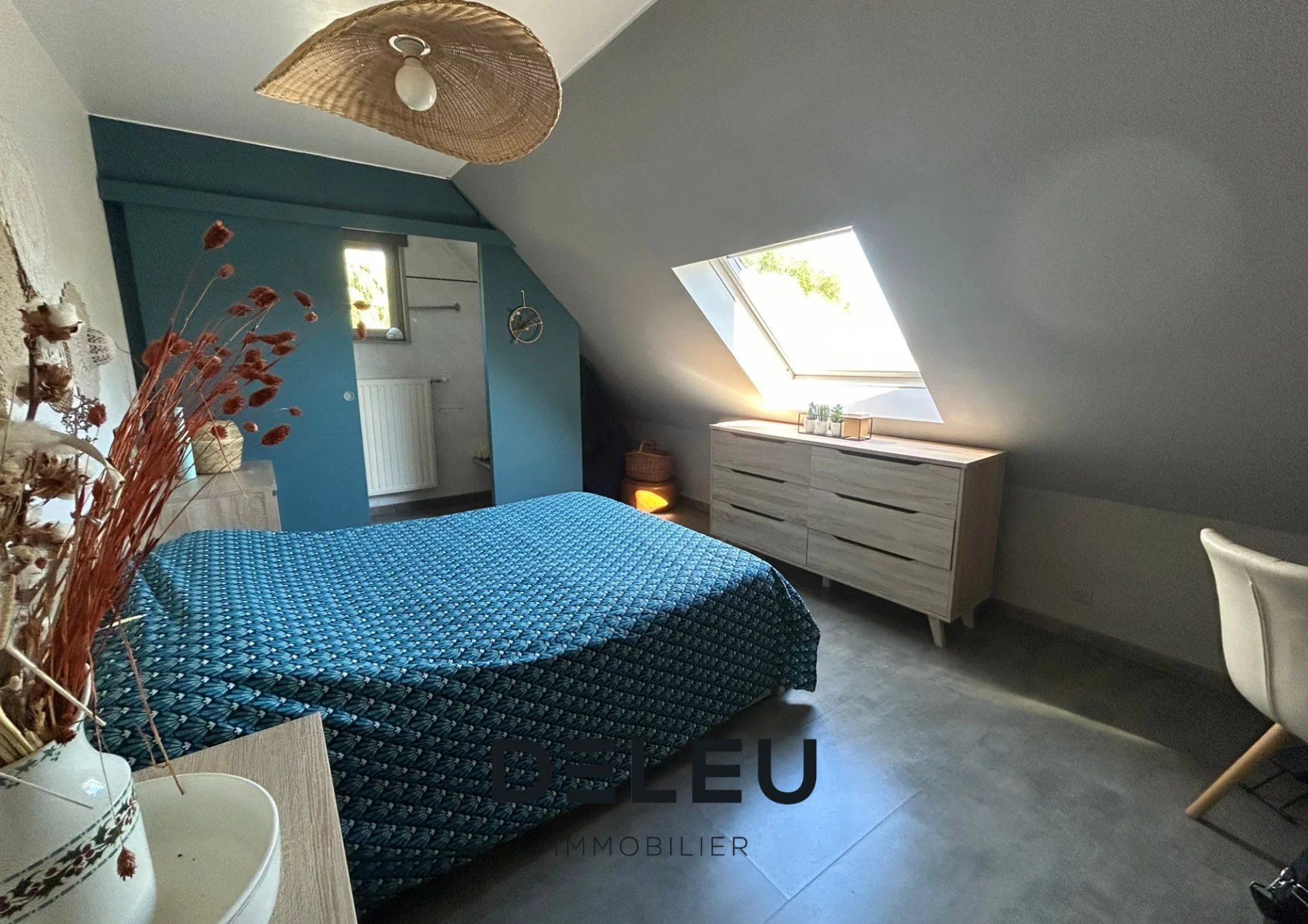 MAISON INDIVIDUELLE  210 M² EN CAMPAGNE