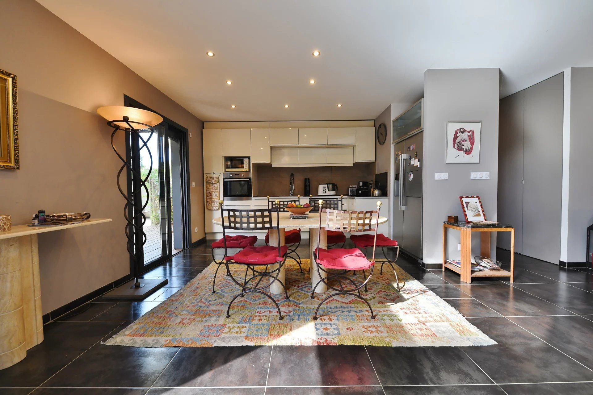 10 minutes from Uzès, Wooden villa with pool