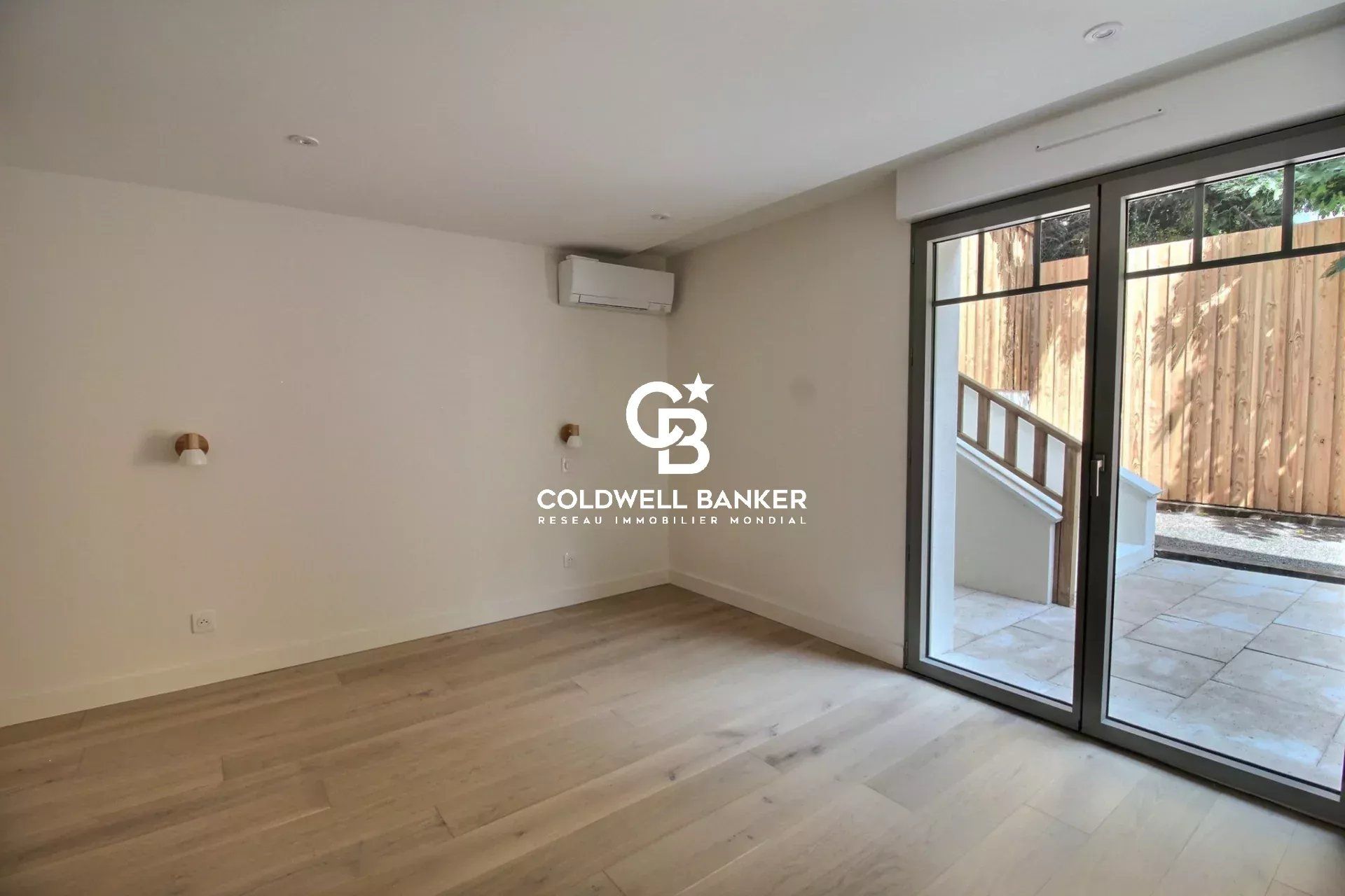 Villa familiale en ville d'Automne - 4 chambres et dépendance aménagée